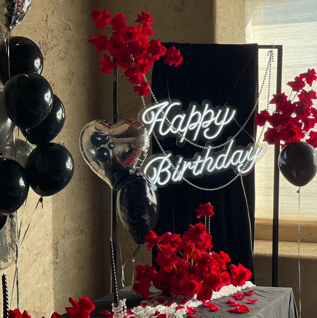 Customised Birthday Decorations
📲 For enquirers and booking:
92712311 (Customer Service)
84086616 (Hui)
96607772 (Chloe)
#event-decoration #sgbirthdayparty #sgeventstyling #partysetup #sgballoons
#singapore #partytime #sgpartyplanning
#sgballoons #balloonsbouque #sgbirthday #eventplanners
#partymastersingapore