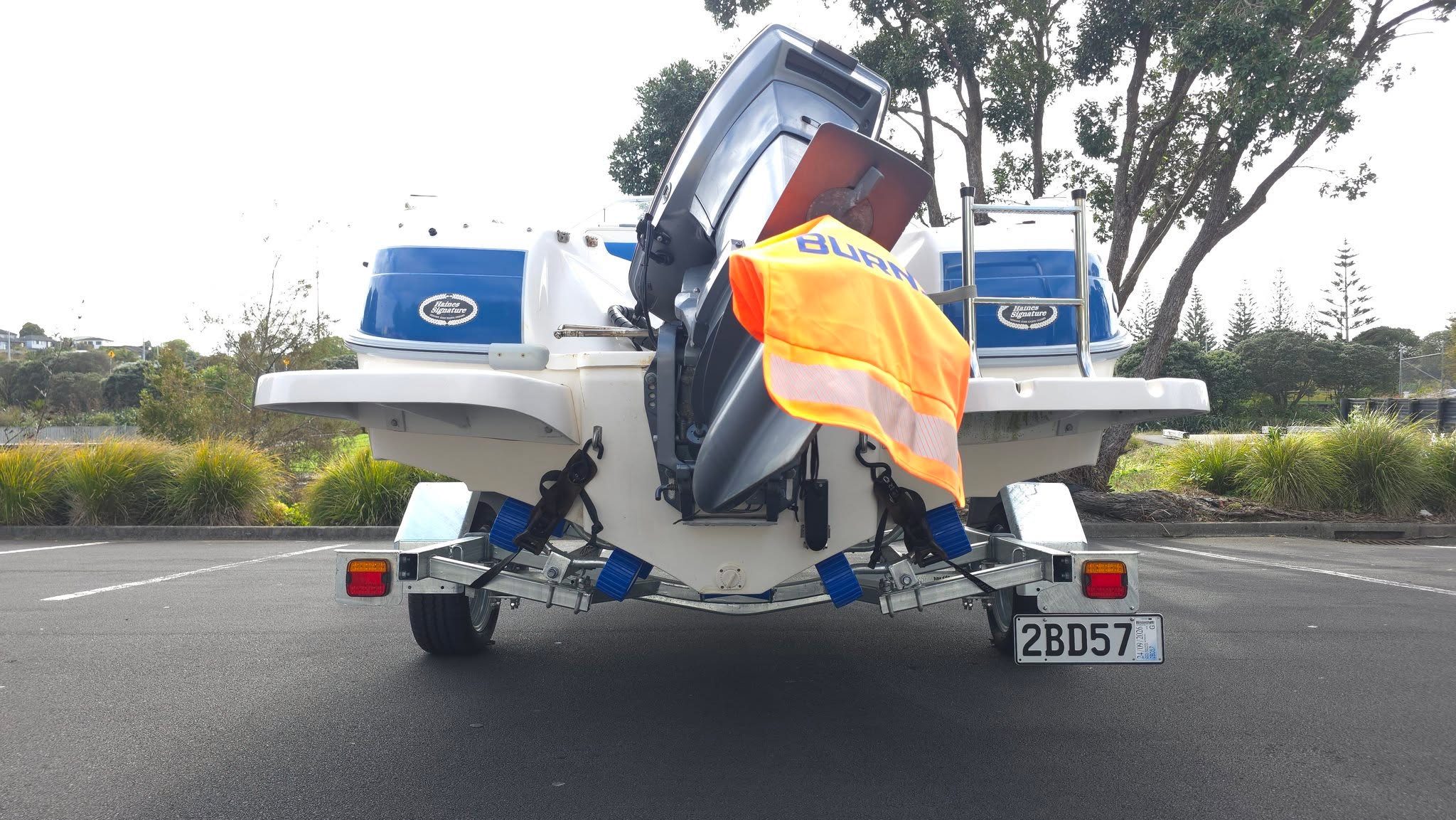 Nothing beats seeing a happy customer’s boat sitting snug on their brand-new #AffordableSeries trailer! Ready for smooth towing, easy launching, and countless adventures on the water.
#trailersnz #nzboating #boatingnz #nz