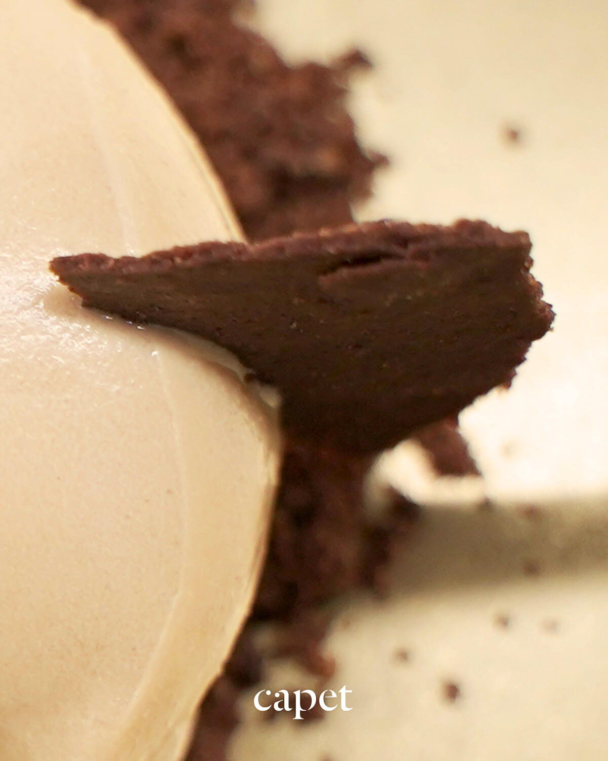 El enfoque se centra en la textura y el contraste visual.
Una ejecución precisa que transmite control y equilibrio.
🔗 Reserva fácilmente desde el enlace en nuestra bio
📍 Carrer del Cometa, 5, Ciutat Vella, 08002 Barcelona
📞 937 20 44 21
#capetrestaurante #barcelonarestaurants #cocinahonesta #temporadaencapet #restaurantesbarcelona #guíamichelin #cocinadeautor #cocinatecnica #productolocal #barriogotic