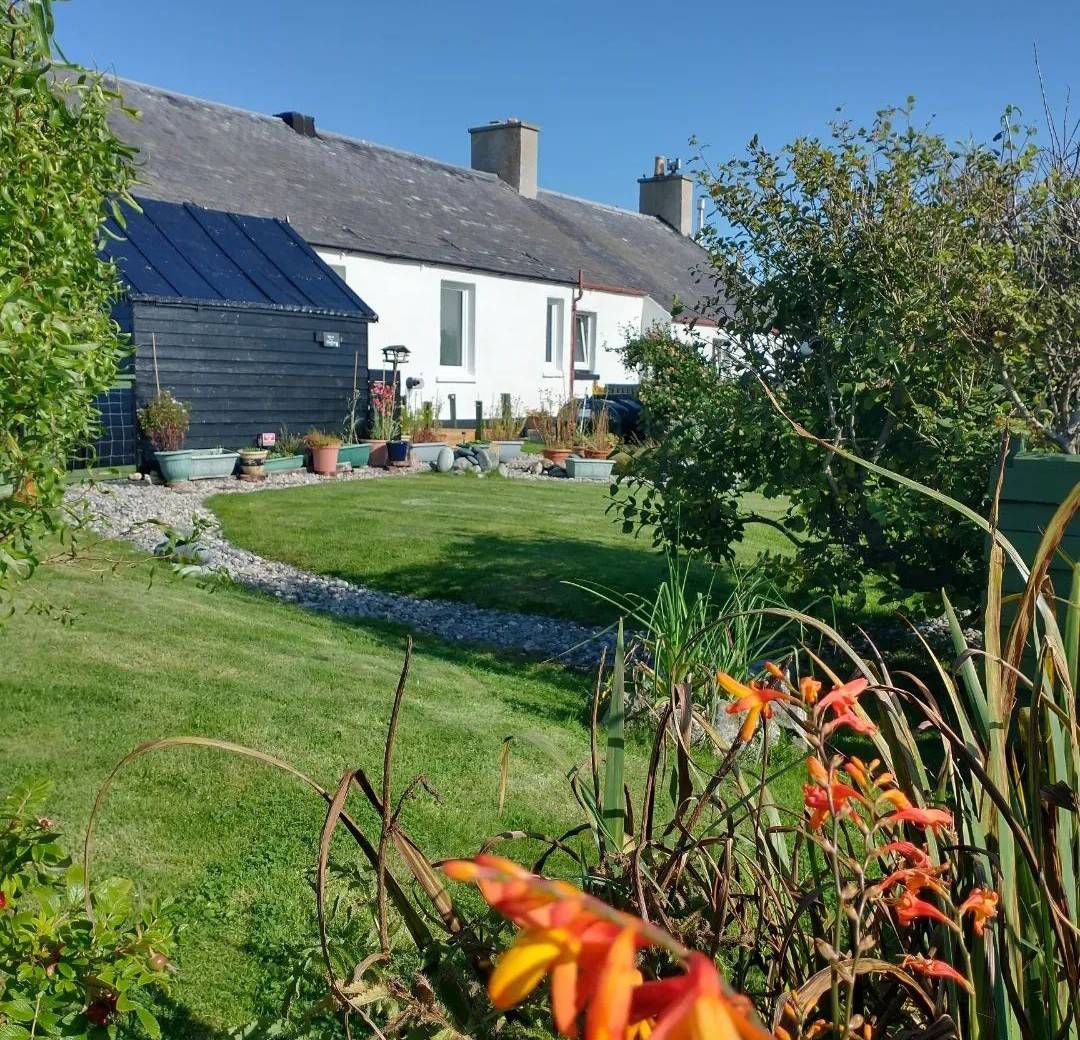 š¦ North Lewis Business spotlight š¦
Planning your next Hebridean escape? @snowberrycottageborve in Borve is a charming self-catering hideaway thatās as cosy as it is convenient. From here, you can discover all that North Lewis has to offer, from dramatic coastlines, to ancient history, and endless skies.
#visitnorthlewis #northlewis #isleoflewis #westernisles #outerhebrides #hebrideanisland #hebrides #hebridean #scotland #visitscotland #visitouterhebrides #scottishisland #selfcateringscotland #hebrideangetaway