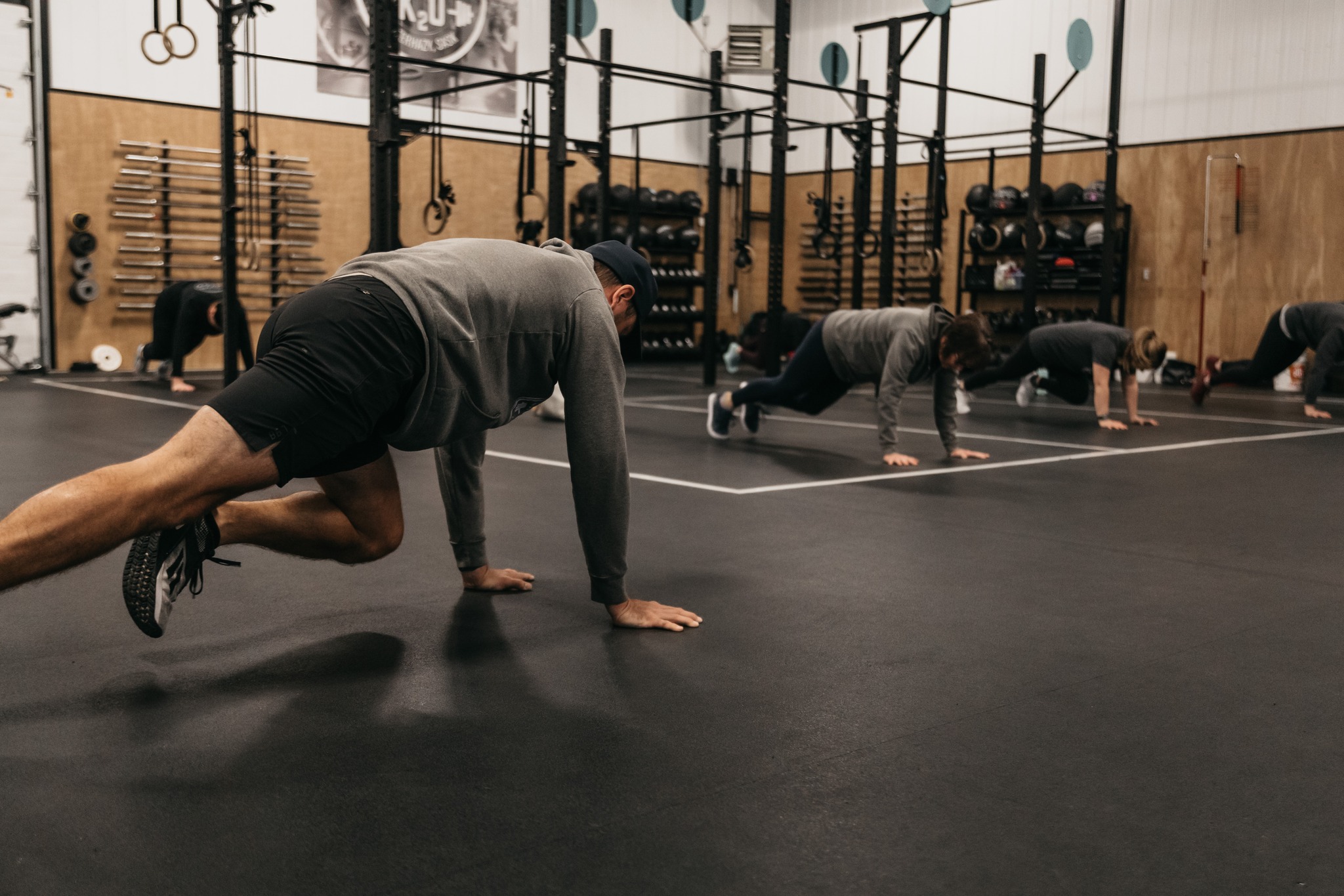 We know it’s not easy to get fit on your own.
-> Where do you begin?
-> What program is best for your goals?
-> How will you know how to use the equipment?
-> Where can you go and feel comfortable and welcome?
-> How will you be held accountable?
That’s why all of our classes are coached by a trained professional, who not only knows their stuff, but who really cares. It’s why we don't just know all of our members’ names, but we also know their goals, background, and what makes them keep turning up. It's why we are always learning, finding new ways to help our members and make every class the best hour of their day.
We are ready to welcome you… are you ready? Book a No Sweat Intro here 👉 https://crossfitk2o.ca/free-intro/