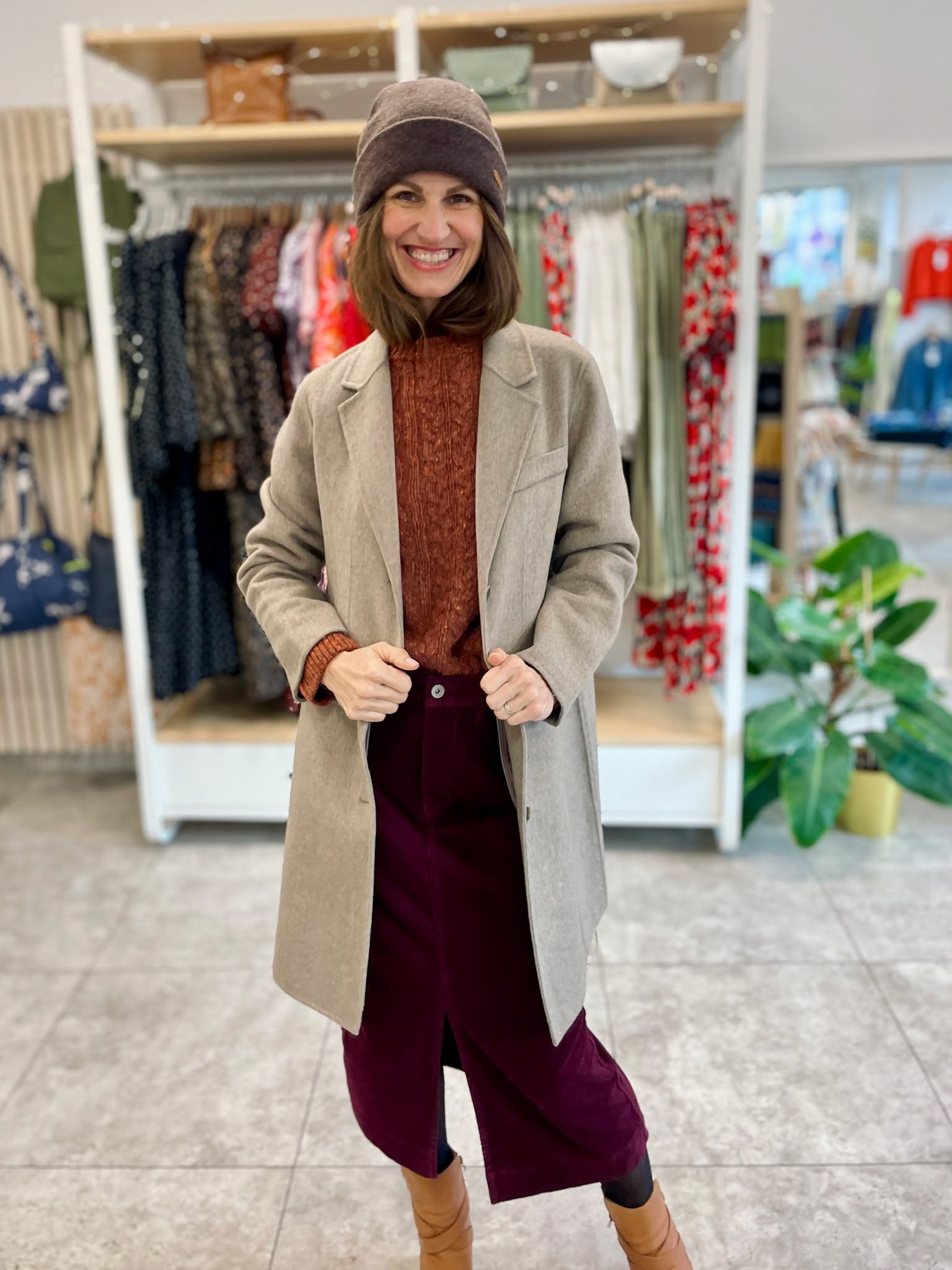 🧥 Kabáty, které stojí za pozornost! 💓
Z letošní kolekce máme opravdu radost – najdete v ní jak nadčasové elegantní kousky, které s vámi půjdou roky, tak i stylové novinky inspirované aktuálními trendy. 👌
Zahřejí, sluší a jen tak neomrzí. Který bude ten váš?
🏡 Obchody PRAHA 1 | PRAHA 5 | ZLÍN
💌 Doprava nad 2000 Kč ZDARMA
♻️ Vrácení ZDARMA
#greenbutikcz #udrzitelnamoda #pomalamoda #etickamoda #etickysatnik #fairtradefashion #slowfashion