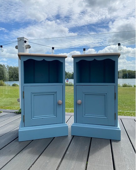 If you have limited space and are looking for some country-style bedside cabinets, these blue cuties might just fit the bill.
More details online, or message me.