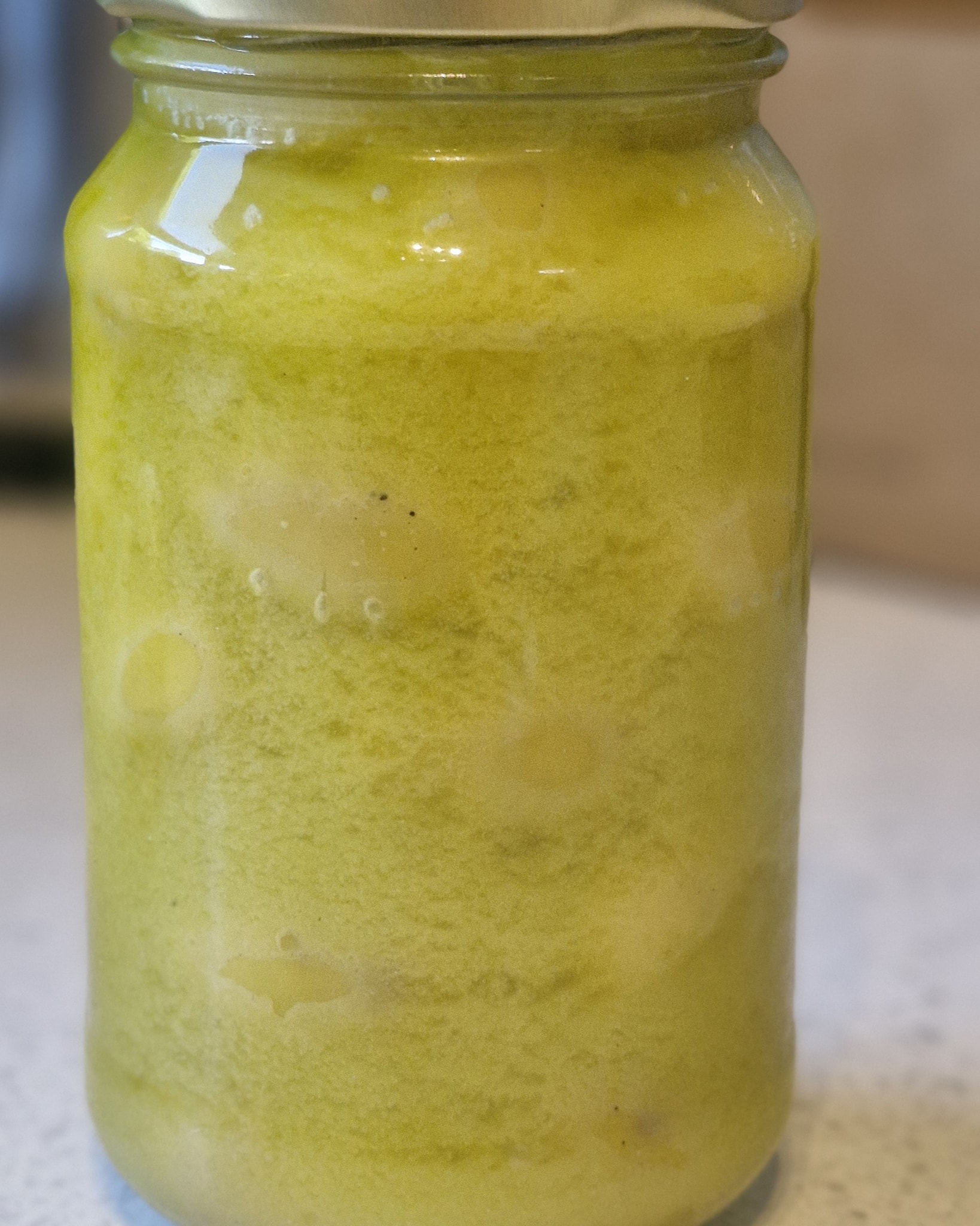 ✨This is how you know you’ve got real olive oil✨
These are Olives in real Olive Oil. See that beautiful golden colour and the way it thickens and turns cloudy when they are in the fridge?
That’s the sign of true, unrefined, cold-pressed olive oil, rich in nutrients, enzymes, and flavour. No cheap blends, no fillers, just pure goodness straight from nature 🌿
These olives are sitting in the very oil they came from alive, brimming with antioxidants, and full of that deep Mediterranean soul our bodies absolutely love.
Real food isn’t perfect-looking. It’s vibrant, alive, and nourishing. This is what authentic looks like 💛
#NourishedWithLove #RealFood #OliveOil #TraditionalFoods #GutHealing #WholeFoodLiving #MediterraneanGoodness #GAPSdiet #FunctionalNutrition #HolisticLiving #NaturalGoodness #HealthyFats