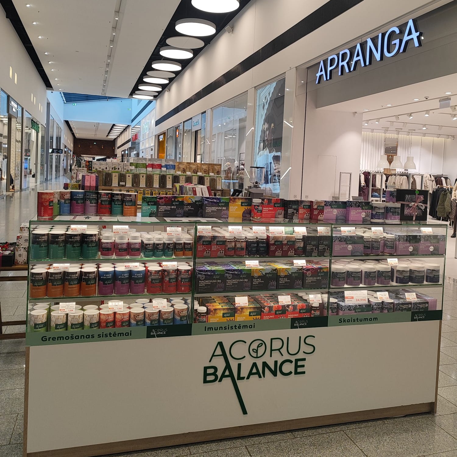 Vai zināji, ka Acorus Balance produktus vari iegādāties arī Akropolē Rīga? 🌿
Mūsu Acorus Balance veikals Akropolē (Latgales iela 257) svin savu 6. dzimšanas dienu! 🎉
Paldies ikvienam, kas šajā gadā ir bijis kopā ar mums - jūsu uzticība un smaidi ir mūsu lielākā vērtība💚
Atgādinām, ka veikalā īpaši piedāvājumi pieejami katru dienu!
Nāc ciemos - mēs tevi gaidām ar siltu smaidu un dabas līdzsvaru katrā produktā.