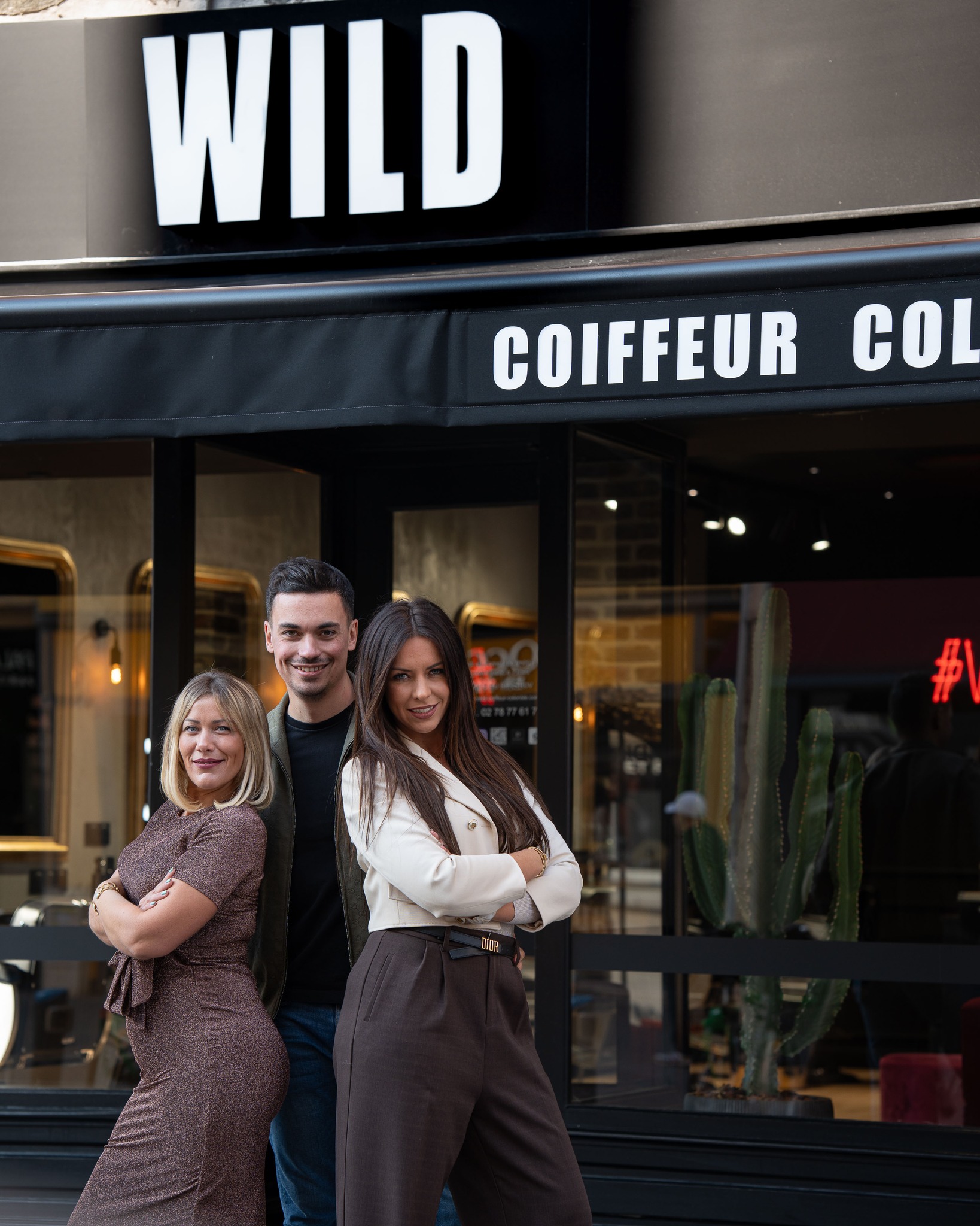 Le 18 août dernier, WILD ouvrait son 5e salon 🖤
Un immense merci pour votre accueil, votre confiance et votre enthousiasme, on ne pouvait pas rêver d'un meilleur lancement ! 🥹🥰
Laure, Barbara & Guillaume
📍 WILD Amiens - 2 rue de la République
___
#️⃣ : wild coiffeur coloriste, coiffeur amiens, coiffeur picardie, soin cheveux amiens, coiffeur picardie, coupe femme, coupe homme
📸 & CM : @agence.boujoubien