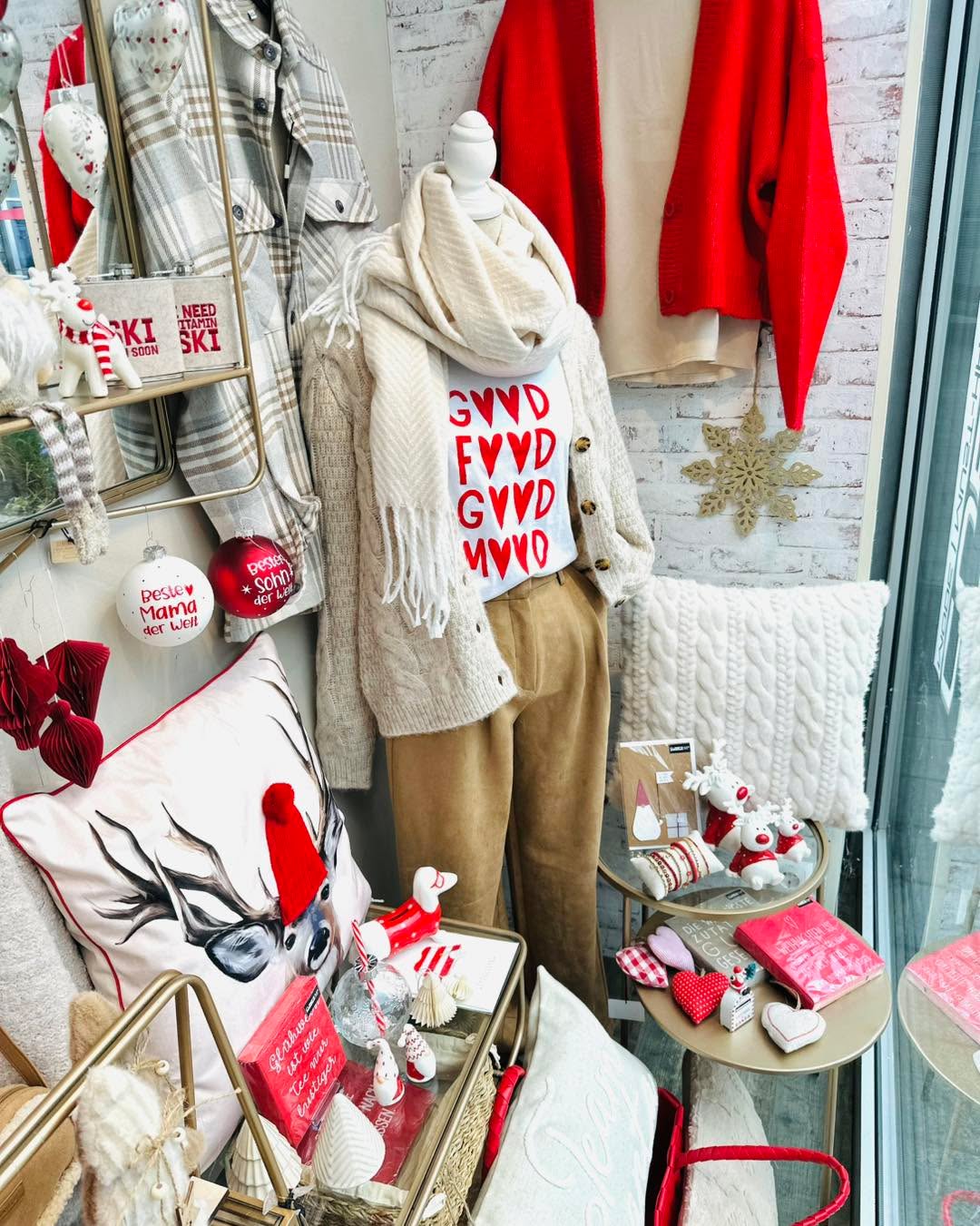 Ja ist denn schon Weihnachten??
Nein, aber wir wƤren soweit. šš
Unsere Ćffnungszeiten:
Montag-Freitag 9 - 18 Uhr
Samstag 9 - 17 Uhr
@cubes_baden
ā
Hier findet ihr uns:
CUBEāS M2 Rathausgasse 8, 2500 Baden
CUBEāS M³ Rathausgasse 12, 2500 Baden