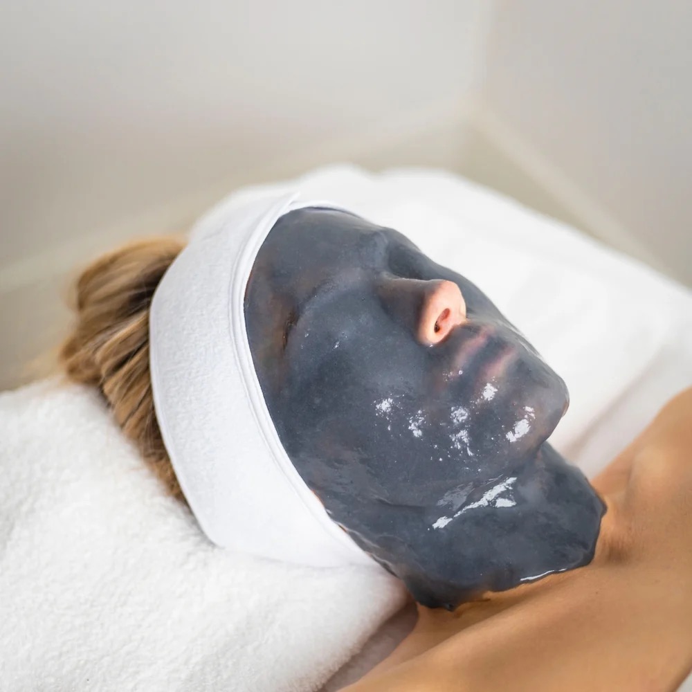 HØST TILBUD DU IKKE KAN GÅ GLIPP AV!
Oppdag de beste høsttilbud, Høstglød gi huden og kroppen nytt liv!
Tilbud på 3 behandlinger
1- MICRONEEDLIN, MESOTERAP uten sprøyte, men med micronnedling)Inkl. DERMAPLANING Ord. 4200kr. NÅ 1900kr.👇
https://www.lillehammerspa.no/service-page/fb-tilbud-microneedling-med-dermaplaning
2-KlASSISK ELLER RELAXMASSASJE - Ord. 1295. NÅ 800KR.
Bedre helse hjelper på depresjon, angst, stress, søvn, energi, avgiftende, drenerende, stimulerer blodsirkulasjon .👇
https://www.lillehammerspa.no/service-page/relax-spamassasje
3- SPAANSIKTSBEHANDLING- Ord. 1100KR. Nå kr. 800kr.👇
https://www.lillehammerspa.no/service-page/tjeneste-192?category=21ebf6f1-d7ed-4b5e-a8e6-270b6f219e16&referral=service_list_widget
Inkludert carbon mask som fungerer som en magnet som hjelper til med å fjerne urenheter som tetter epidermis. Resultater at porene strammes opp og talgproduksjonen reguleres, for en matt, synlig sunnere hudtone og en mer raffinert hudstruktur
Grip Sjansen @followers #followers #lillehammerspa #lillehammer_regionen #lillehammer