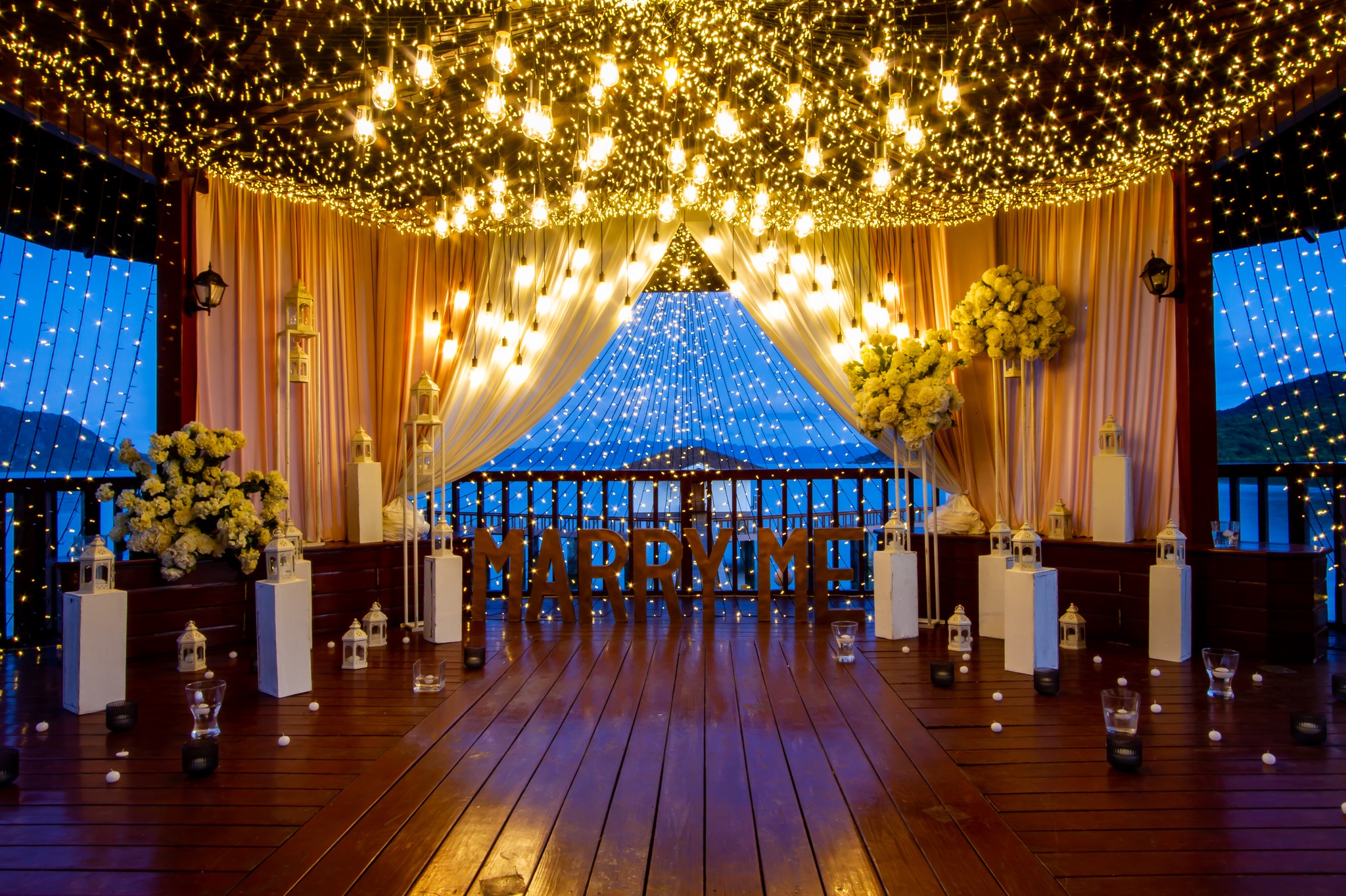 Your love story deserves a proposal as beautiful as its beginning. 💍✨
At SETIR, we’ll design a breathtaking backdrop and handle every detail so you can focus on the moment that matters most.
sunlighthotelsandresorts.com
#DoseOfSunlight #Palawan #Travel #Philippines