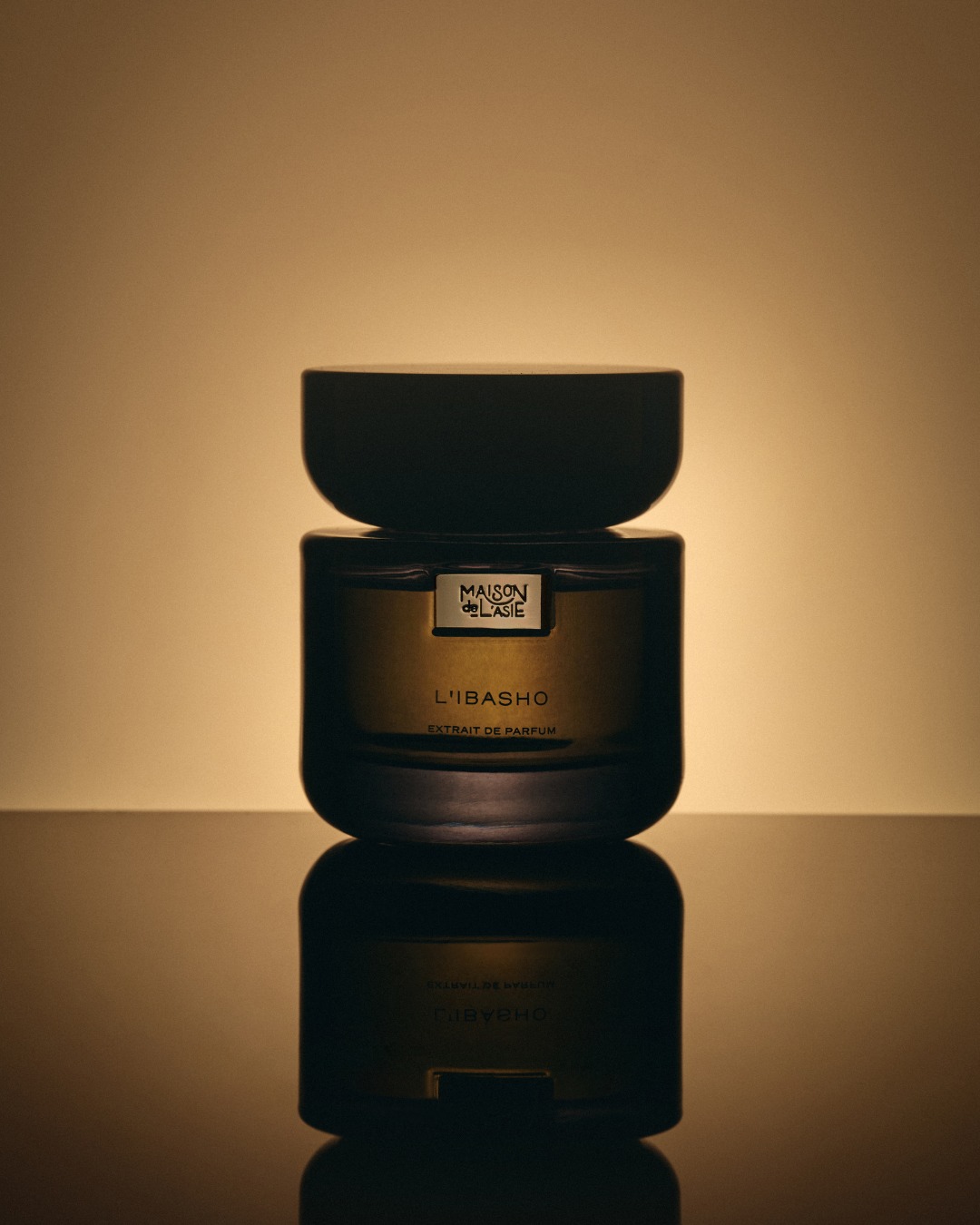 LâIbasho Ăš un'esplorazione poetica dell'appartenenza. Un profumo intimo che cattura la quiete del tuo santuario interiore in mezzo al rumore del mondo.
Trovare il proprio Ibasho significa trovare pace in se stessi. Questo ideogramma indica infatti un luogo dove l'anima puĂČ semplicemente essere se stessa.
Questa fragranza Ăš un invito a tornare in questo luogo dellâanima, in un mondo che spesso ti allontana da esso. Non grida; ascolta, diventando dolcemente parte della tua pelle, della tua storia, del tuo santuario.
đđđđđ đđđđđđ đđđđđ - đđȘđŽđ”đłđȘđŁđ¶đ”đ°đł đąđŻđ„ đđ„đ·đȘđŽđ°đł
đđȘđ€đ©đŠ đđąđłđ§đ¶đź - đđŹđȘđŻ đ€đąđłđŠ - đđ°đźđŠ đ§đłđąđšđłđąđŻđ€đŠđŽ - đđłđąđŻđ„ đđčđ±đŠđłđȘđŠđŻđ€đŠ - đđ¶đŽđ”đ°đźđȘđŽđŠđ„ đ±đłđ°đ„đ¶đ€đ”đŽ
.
.
.
#nicheperfume #perfume #fragrance #parfum #perfumecollection #LIbasho #maisondelasie