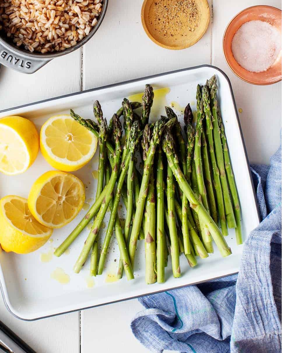 Recipe of the month! Grilled Zucchini & Asparagus with Mint + Pine Nut Dressing
We might be jumping the gun a little, but with Spring here and the Asparagus season upon us we couldn't help but share this delicious recipe from Dish Magazine.
Ingredients:
Zucchini, asparagus, olive oil, salt + pepper
Yoghurt, brown lentils, baby mozzarella, chilli flakes
Dressing:
Olive oil, garlic, lemon zest + juice, toasted pine nuts, mint
To make:
Grill zucchini + asparagus until golden. Spread yoghurt on a platter, top with lentils, veg + mozzarella. Whisk together dressing ingredients and drizzle over everything. Finish with mint, pine nuts + a pinch of chilli.
Light, bright and so easy to love.....