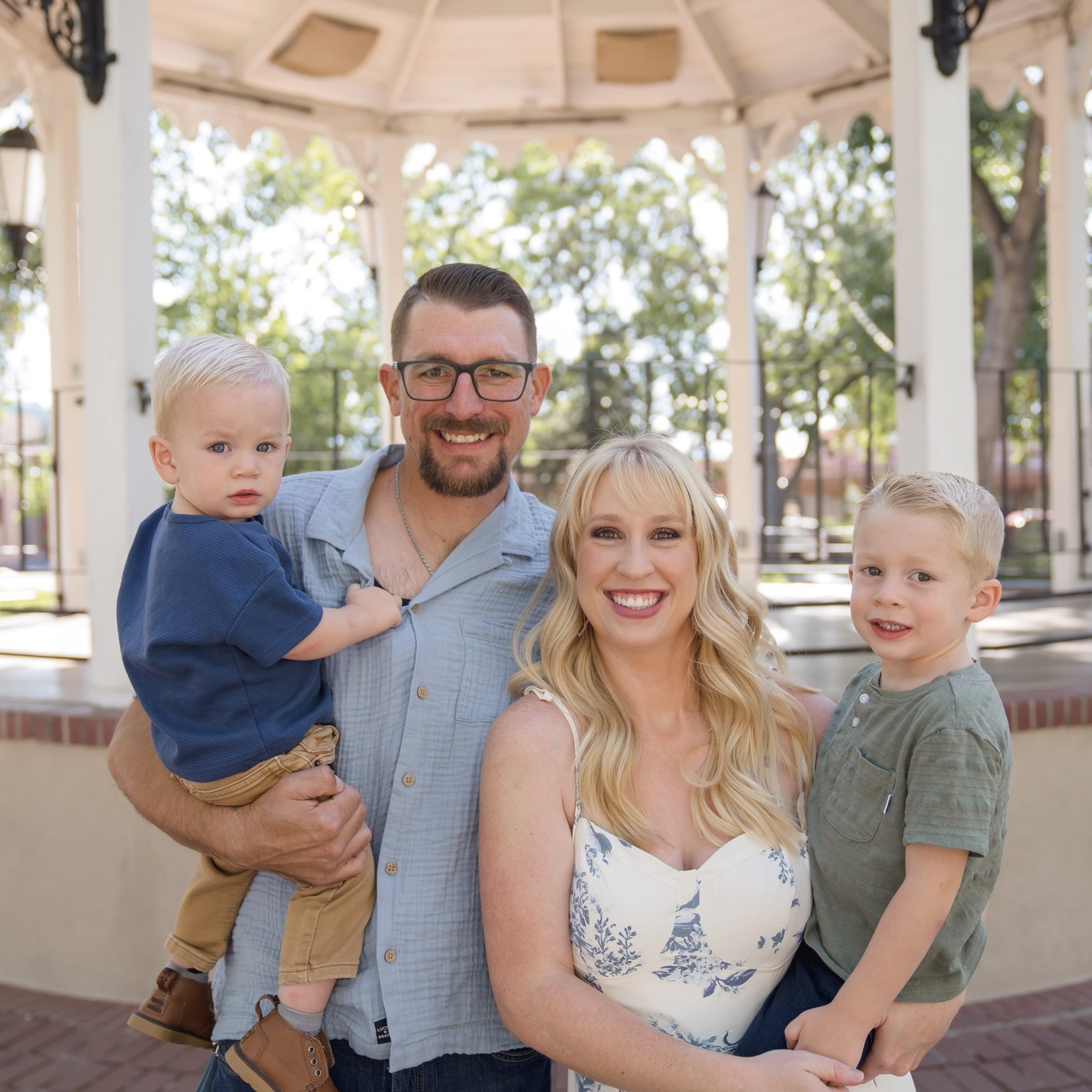 ✨TIP: Coordinating Outfits for Extended Family Sessions ✨
One of the most common questions I get before extended family sessions is: “What should we all wear?” The secret? You don’t have to match — you just need to flow together beautifully. 💫
Here are a few simple tips to make your family look effortlessly cohesive and timeless in your photos:
🎨 Choose a Soft Color Palette
Start with 3–4 tones that complement each other. Neutrals like cream, tan, and soft gray photograph beautifully, and you can add warmth with blush, sage, or dusty blue. Think subtle, natural, and refined.
👗 Mix, Don’t Match
Coordinated doesn’t mean identical. Vary textures, patterns, and fabrics to add visual interest — linen, knits, and lace all layer beautifully in photos.
🌿 Consider the Location
If we’re shooting in nature, lean into earthy tones. For studio or lifestyle sessions, soft neutrals and pastels always feel elevated and classic.
🧥 Layer & Accessorize Thoughtfully
Cardigans, vests, and delicate jewelry add depth without distraction — and can pull the entire look together seamlessly.
📸 Do a Quick Outfit Check
Lay all outfits out together or snap a photo before the session. It’s the easiest way to spot if a piece stands out too much or if something needs a tweak.
Your session is about more than just photos — it’s about connection, legacy, and capturing your family beautifully. Coordinated, not matching, allows each personality to shine while creating a cohesive look you’ll treasure for years to come. ✨
.
.
.
.
abq photography, abq photos, abq photographer, rio rancho photographer, rio rancho family photographer, family photos, albuquerque family photographer, albuquerque photographer, albuquerque photographers, nm photographer, engagement photos
#abqphotography
#abqphotos
#abqphotographer
#rioranchophotographer
#rioranchofamilyphotographer
#familyphotos
#albuquerquefamilyphotographer #albuquerquephotographer #albuquerquephotographers
#bellavidaphotgographynm