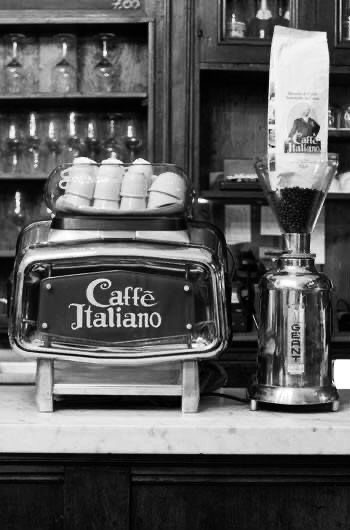 Only the Best Italian Espresso 🇮🇹☕️
Every cup at Bar Cicotti is a little taste of Italy!
📍Bar Cicotti | Espresso, Spritz, Pasta & Wine.