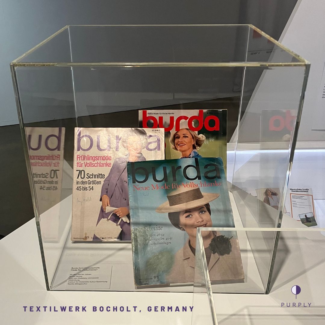 @burdastyle_cz — symbol snu, že si můžeš ušít vlastní svět. 💜
Střihy, které inspirovaly generace žen k tvorbě, fantazii i odvaze vzít nůžky do vlastních ruky. A vzpomínáš si i ty na první model, který jsi podle Burdy šila? ✂️
Foto: @textilwerkbocholt
---
@burdastyle_cz — a symbol of the dream that you can sew your own world. 💜
The cuts that inspired generations of women to create, imagine and dare to take scissors into their own hands. And do you remember the first model you sewed according to Burda? ✂️
Photo: @textilwerkbocholt