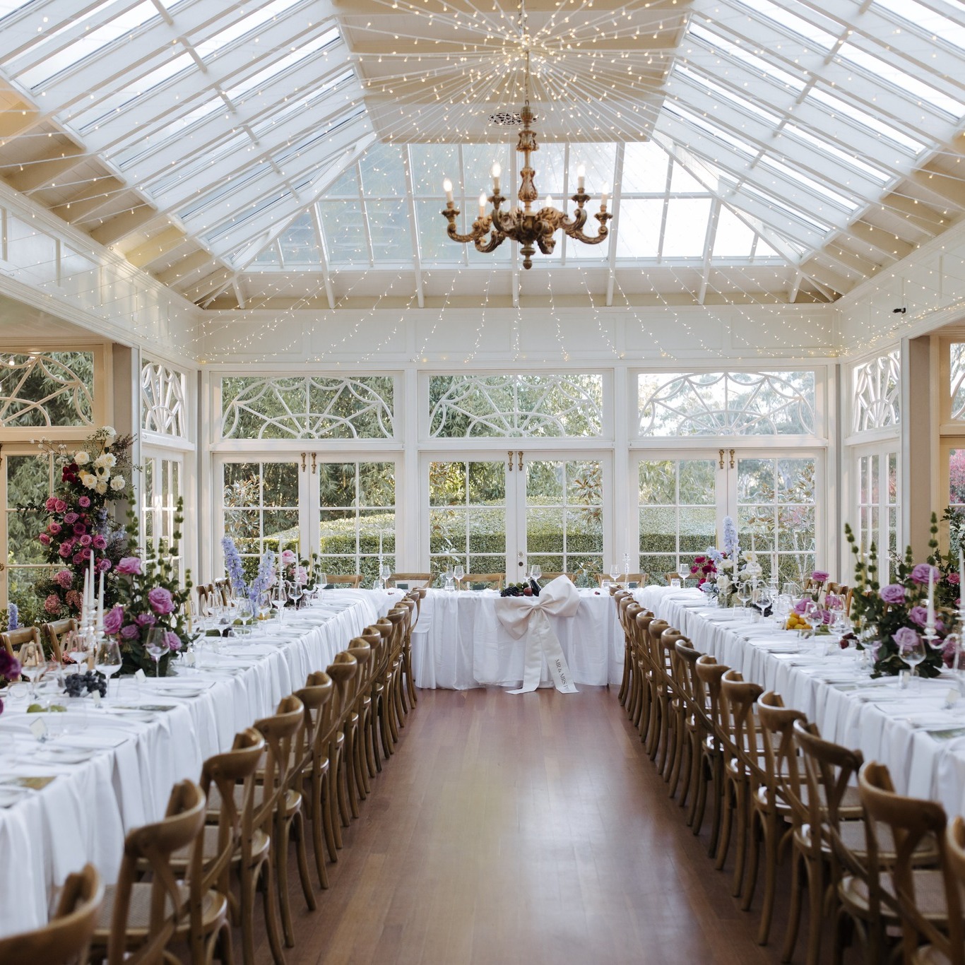 Ruffled satin, candlelight, fruit and florals, every detail designed to linger in memory. Could not have loved bringing Jordi & George's incredible reception to life more
stationary @jordi_kate_design
@gabbinbar
captured incredibly @jessicaturich
#floraldesign #weddingstyling #vintage #fruitstyling #justmarried #receptioninspo #details #toowoombawedding #queenslandwedding #gabbinbar