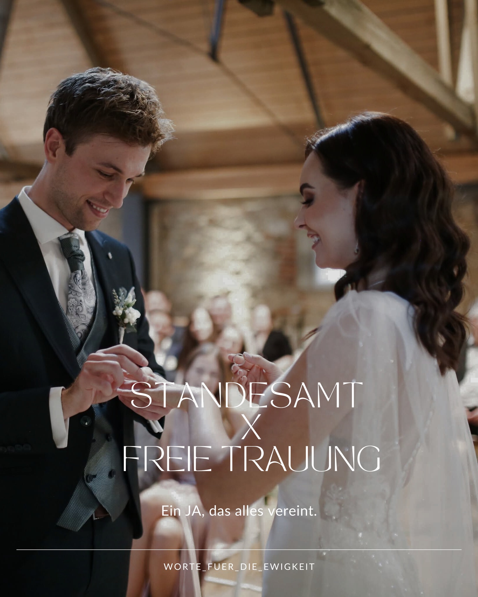 FREIE TRAUUNG MEETS STANDESAMT
Heute vor einem Jahr durfte ich @carina_huger & Frank auf ihrem ganz eigenen Weg begleiten.
Zwei Menschen, die wussten was sie wollten und ihren Tag genau so gestaltet haben, wie er sich für sie richtig anfühlte. Kein Entweder-oder, sondern ein Ja zu beidem: Zur Freien Trauung und zum Standesamt. In einer Zeremonie. An einem Montag. So ehrlich und authentisch.
Die Standesbeamtin übernahm das Offizielle, ich den emotionalen und gefühlvollen Teil davor, so dass alles perfekt ineinander fließen durfte und die beiden als Menschen sichtbar wurden.
Aus Formalität wurde Gefühl.
Aus Worten wurde Tiefe.
Und aus einem Tag wurde ein Stück Ewigkeit.
Liebe Carina, lieber Frank,
ich wünsche euch von Herzen alles Liebe zu eurem ersten Hochzeitstag 🫶🥰 Es war mir eine Freude euch beide mit eurer herzlichen und liebevollen Art und eurem riesengroßen Herzen für Menschen und Tiere kennenlernen und ein Stück eures Weges begleiten zu dürfen.
Alles Liebe, Silke
📸 @patrick_amos
FREIE TRAUUNG
JAHRESTAG
EMOTIONEN
JA-WORT
STANDESAMTLICHE TRAUUNG
#liebeistalles #jahrestag #hochzeitstag #standesamt #hochzeit2026 #freietrauung23026 #verlobung #trauungmitgefühl #traurednerin #worte_fuer_die_ewigkeit