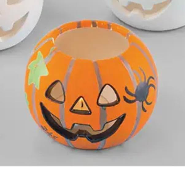 ✨ Make & Mingle Notice ✨
Just a quick reminder for tomorrow’s session!
We won’t have access to the upstairs room due to an event, so we’ll be getting creative in the café instead.
Because space is limited, tomorrow will be strictly booking only.
We still have a few spots left please message us to secure your place!
🎨 Activity: Painting Ceramic Pumpkins with Jaxs
Can’t wait to see you there! 🎃