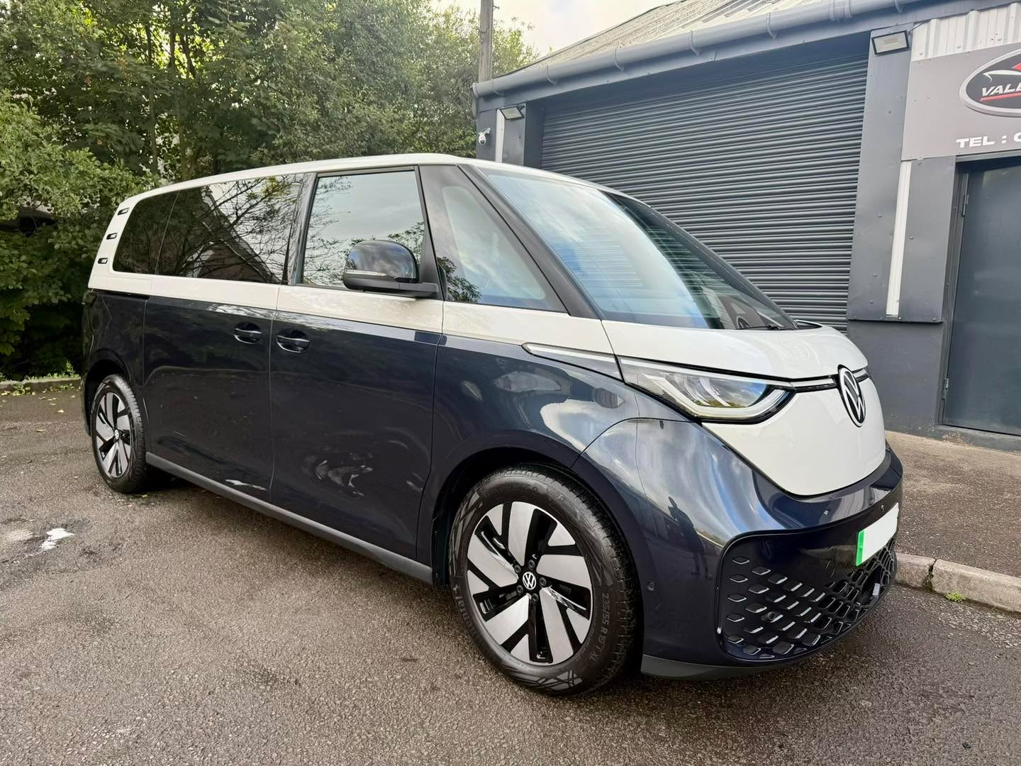 ๐๐ฆ VW ID. Buzz back in for its maintenance clean!
Another one on our Valet N Shine maintenance plan, keeping this beauty in top condition month after month ๐โจ
We only use safe wash techniques โ no brushes, no shortcuts โ just premium products and proper care to maintain that slick finish ๐งฝ๐ง
Weโre now taking bookings for November, so if you want your vehicle maintained to the same standard, drop us a message while spaces are still available ๐
๐ Valet N Shine
Unit 2, Gelligron Industrial Estate, Tonyrefail, CF39 8ES
๐ 07392 677411
#ValetNShine #Tonyrefail #CarDetailing #VWIDBuzz #MaintenanceClean #SafeWash #SurpassCoatings #CeramicProtection #PremiumValeting #SouthWalesValeting #CarCare #ProfessionalDetailing #5StarService #CleanCarFeeling ๐โจ