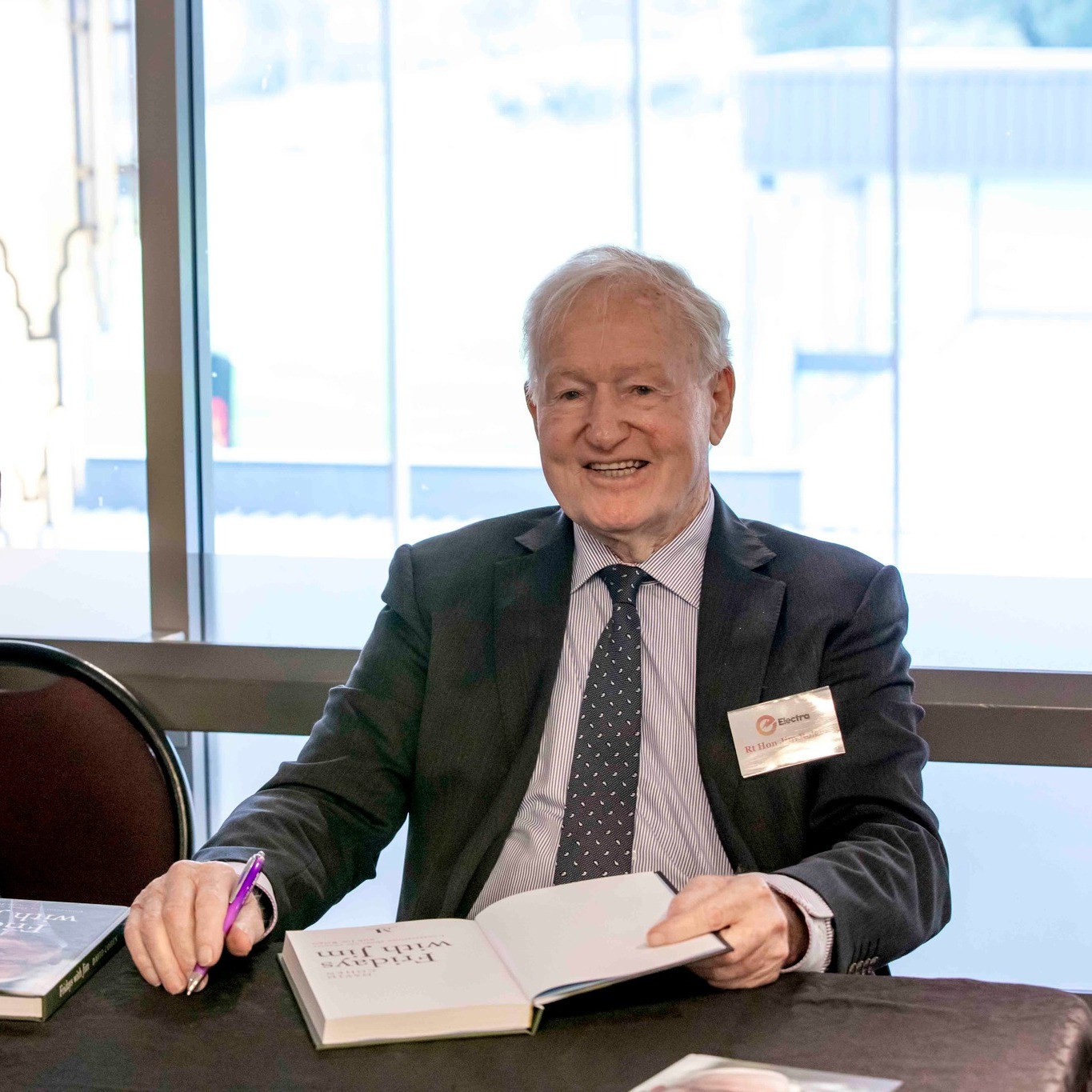 Today we woke to the sad news of the Right Honourable Jim Bolger passing away yesterday. It was an instant feeling of sadness for him, his lovely wife Joan and his whānau left behind. Jim came to the Electra Business Breakfast frequently to connect with the Kāpiti business community. His genuine love for people, politics and Aotearoa was always evident along with his sense of practically and always a big smile. You can RIP now Jim - you will never be forgotten. 💐💜