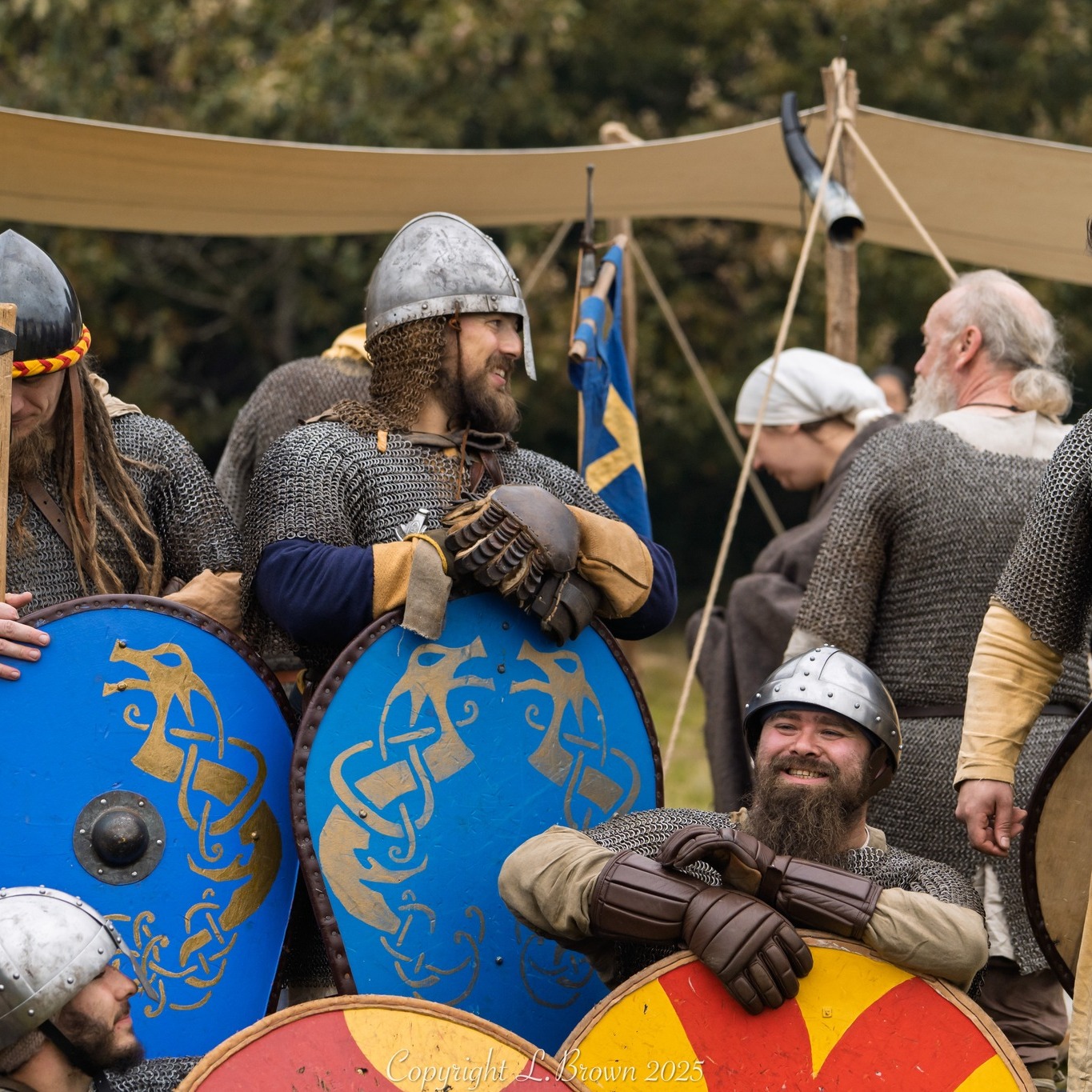 Some more photos from the Battle of Hastings weekend!
L Brown Photography
#BattleOfHastings #Hastings2025 #HastingsBattle #HastingsEvent #HistoryEvent #ReenactmentLife #battle #battleabbey #englishheritage #EastSussex #vikingsociety #ulfhedinn #anglosaxon #normans #haroldgodwinson #edwardtheconfessor #williamtheconqueror #MedievalHistory #BritishHistory #HistoricReenactment #Medieval #BattleReenactment #saxonreenactment #Reenactor #LivingHistory #HistoryReenactment #NormansVsSaxons #medievalwarrior #HastingsReenactment #Hastings2025