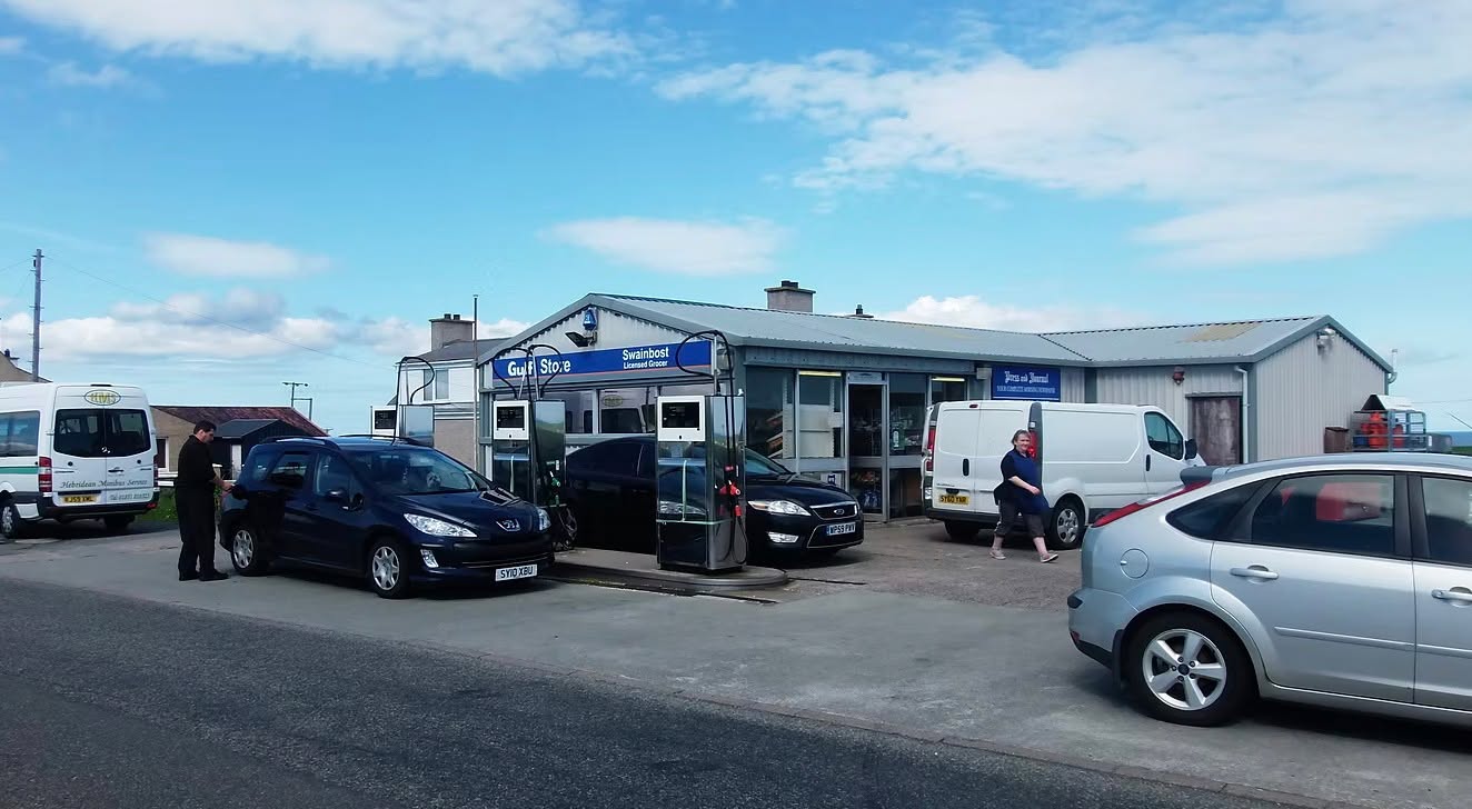 š¦ North Lewis Business spotlight - Swainbost Shop š¦
Swainbost Shop stocks a little bit of everything, from daily groceries to handy essentials. And donāt forget to top up on fuel. ā½
Support local, shop local!
#visitnorthlewis #hebrideanbusiness #shoplocal #supportsmall #smallbizlove #isleoflewis