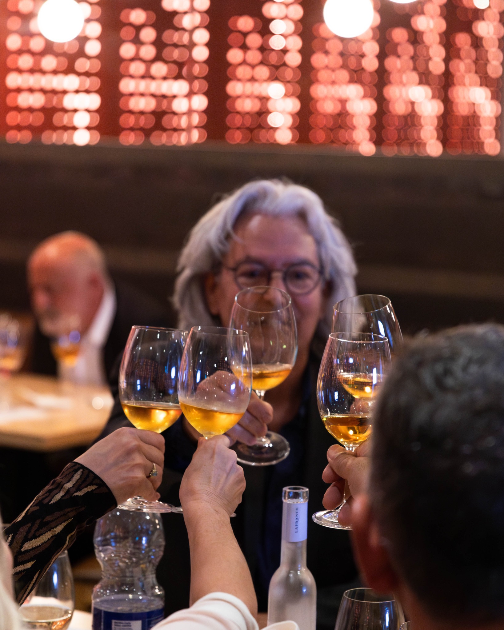 🍷 Accords Mets & Vins – Une soirée signée Angela & Vins Corps et Âme 🍽️
Le 3 novembre, vivez une expérience culinaire d’exception où la finesse des plats rencontre l’élégance des vins soigneusement sélectionnés.
🕕 Cocktail d’accueil dès 18h00
🍷 Repas dégustation de 19h00 à 21h00
Une soirée empreinte de découvertes et de plaisir, orchestrée par la passion du vin et la gastronomie italienne.
Découvrez le menu et les vins présentés sur notre site :
👉 https://www.angelani.ca/soir%C3%A9e-d%C3%A9gustation
Les places sont limitées — réservez dès maintenant pour vivre cette expérience sensorielle unique. ✨450 649-1108