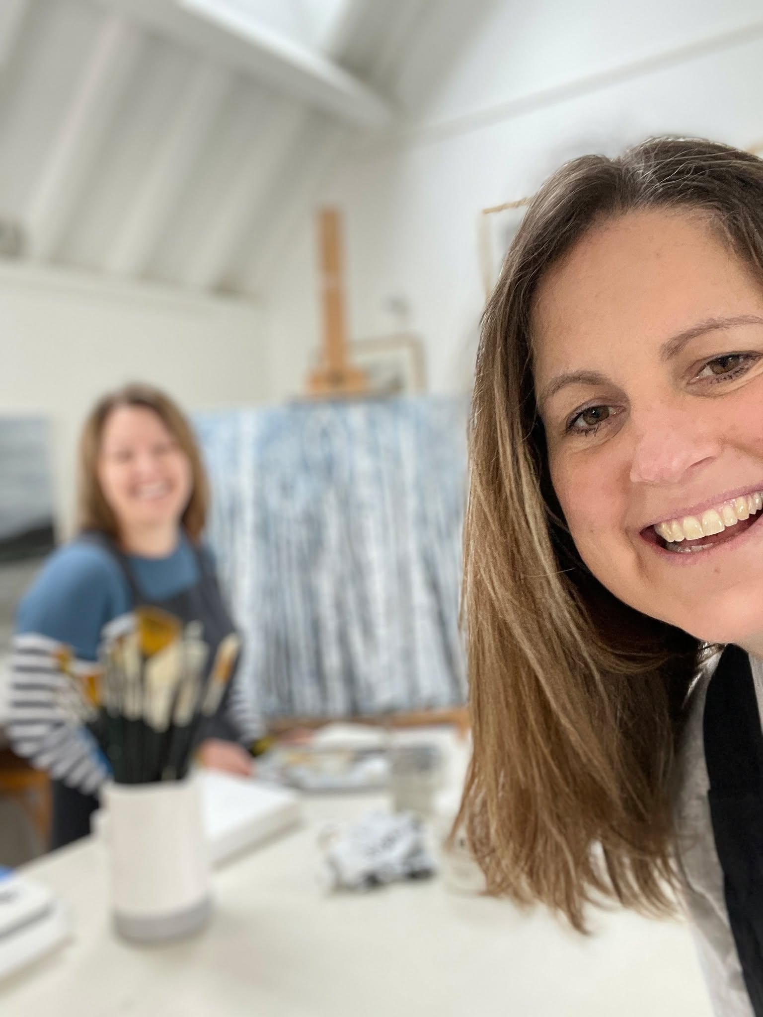 During the @peacockartstrail I was asked about my art background. Where did I train? Have I always painted? Why do I paint with Acrylics? Do I ever think about specialising in one area?
I realised that being an introvert and naturally struggling with sharing on social media is a huge hindrance to growing a successful art business …hence the (painfully) slow growth when compared to others. Anyone who knows me, knows I hate being the centre of attention, having my photo taken and up until a few years ago I lacked the confidence to talk in a group, let alone lead a workshop.
Looking back can be hard but it can also show you how far you have come. The moments when you stepped out of your comfort zone, the times in life that gave you the experience you need for the next step or for something much further down the road..
So that brings me to now, although I realise I haven’t answered the above questions 🤷🏻 … Maybe that’s for next time.