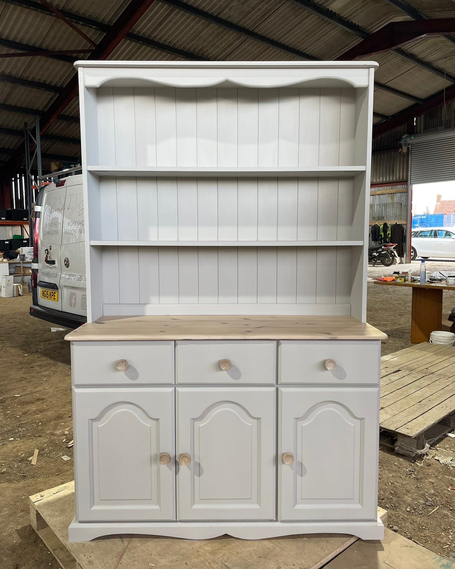It was such a joy to restyle this dresser! Delivered it back to its owner today, who was over the moon — and a little emotional — as it holds so much sentimental value for the family. Moments like this make what I do so rewarding. 💛
If you have some much-loved but tired furniture that could use a little TLC, and you’d like me to work my magic, please get in touch — I’d love to help bring it back to life. ✨
#PaintedFurniture #FurnitureRestoration #FurnitureMakeover #UpcycledFurniture #DresserMakeover #PineFurniture #FurnitureCommissions #CustomFurniture #FurnitureTransformation #HomeDecor #CotswoldsStyle #CotswoldsHomes #Cirencester #SupportLocal #MadeWithLove