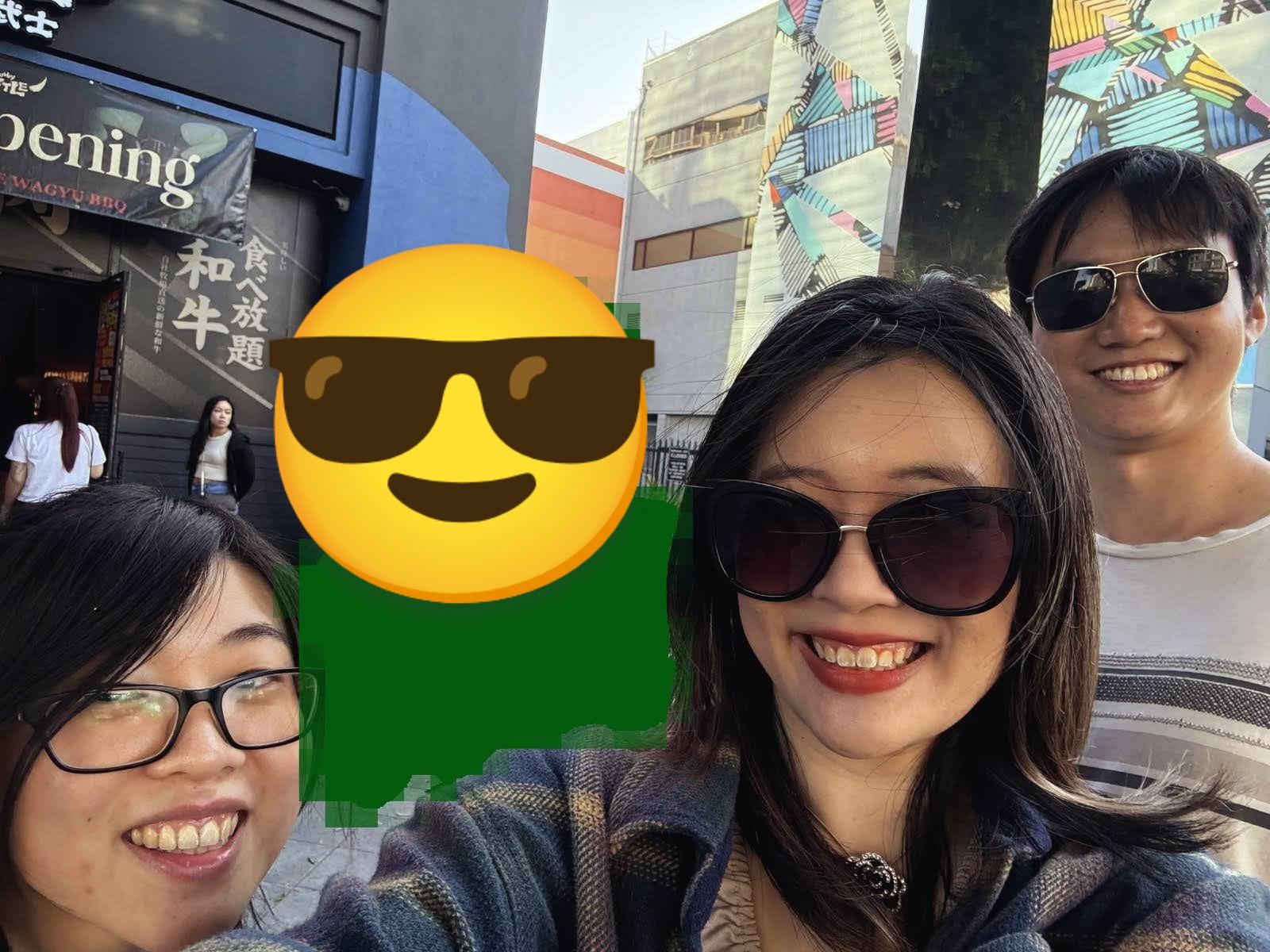Spies beware! Lili, Kristen, and Tony caught the undercover agent 😎 lurking through DTLA.