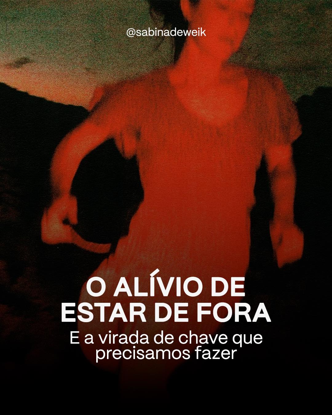 Já ouviu falar em ROMO?
É o oposto do FOMO, aquele medo de estar perdendo algo.
ROMO significa Relief of Missing Out: o alívio de não estar em todo lugar.
Num mundo que glorifica a agenda cheia e a exposição constante, o verdadeiro luxo é poder escolher o silêncio, a pausa, o tempo offline.
ROMO é sobre presença, não ausência.
É sobre liberdade de escolher o que te nutre, e não o que te consome.
O termo que pipocou nas redes sociais desse alívio de ficar de fora. A tranquilidade de que, enquanto escolhemos perder algumas coisas, ganhamos outras.
E você, já pensou nisso? O que você gostaria de aprender a deixar passar ou perder sem culpa?
#SabinaDeweik #tendencia #coolhunting #futuro #comportamento #policrise #fomo #romo