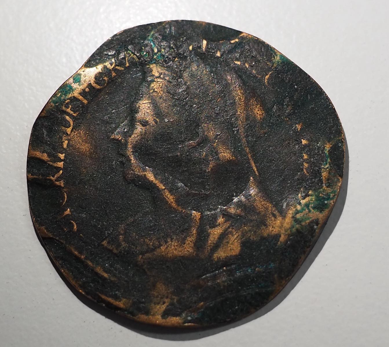 🪙❓ Do you recognise this coin and its story?
Someone popped this through our letterbox with a note, but there were no contact details. The coin looks like a late Queen Victoria penny - possibly flattened, maybe even by tram rails - and it might have been passed down since around 1900.
If you’re the person who left it for us, or you know who did, we’d love to hear the full tale. Where was it found? Was it linked to Dundee’s trams? How has it been handed down through the years?
Please get in touch at: manager@dmoft.co.uk or drop us a DM.