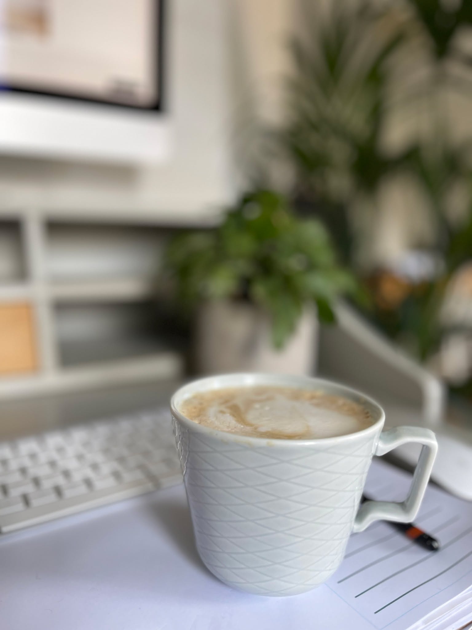 Now if you have been following along over the last few days and wondering how I will approach these ideas …. You are not the only one. 🤷🏻
Do I focus on one, get that established and then focus on the other? But which one first?
Usually making these decisions leaves me procrastinating and not doing either. 🤦🏻♀️.
So this weekend, I will be sending out a newsletter to my subscribers letting them know the next steps. If you have subscribed and haven’t received it by the end of the weekend please check your junk folder. If you would like to receive it and haven’t yet signed up then please click on the🔗 in bio
Hopefully by then I will have a plan. 😅
#artistnewsletter #artnewsletter #artnewsletter #SignUp #signupnow #wiltshireartist #wiltshireartiststudio #wiltshireartistsofinstagram #wiltsĥireartist