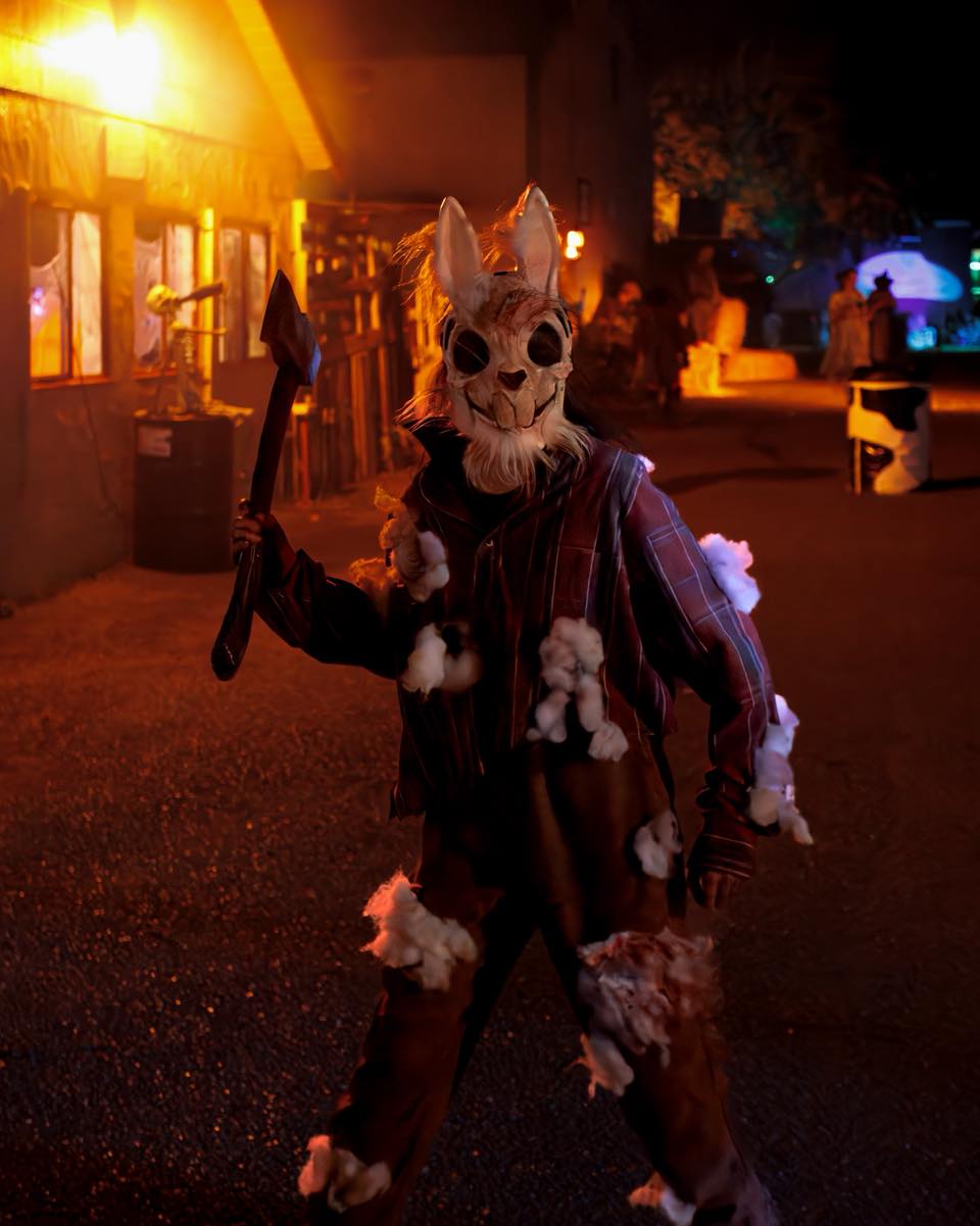 Find roaming haunters galore at the SCAREGROUNDS tonight 🌙
We’ve got monsters creeping all over the grounds for your eerie enjoyment 🐍
Photos by Benjamin Cable @cablephotos
#localbusiness #frightdale #scaregrounds #visitferndale #ferndalecalifornia #humboldtcounty #visithumboldt #hauntlife #hauntedmaze #humboldt #ferndalefrightfullyfun #NorCalTravel #humboldtcountyfair #screamatorium #shoplocal #hauntedhouse #visitnorcal #griffinloch