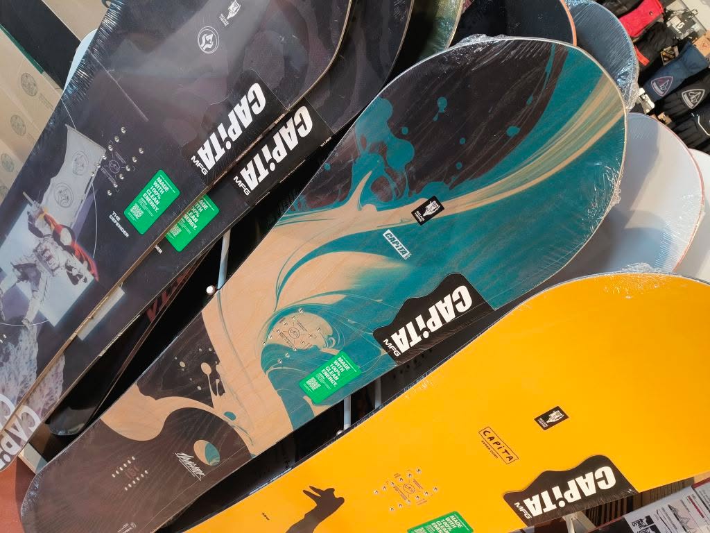 Winter 26 Capita Snowboards Fly High Sports best deals