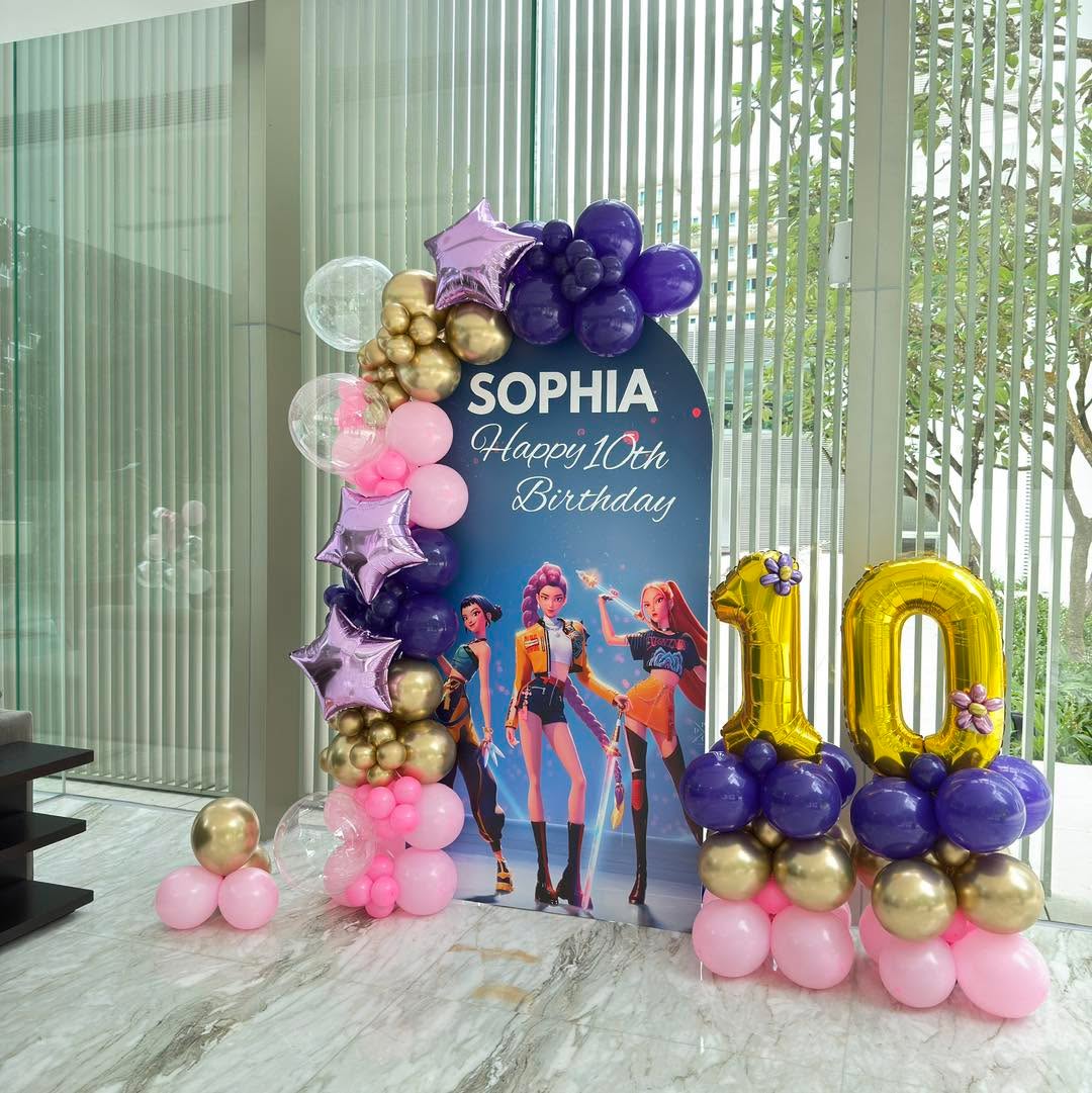 K-pop Demon Hunter Birthday Decoration
📲 For enquirers and booking:
92712311 (Customer Service)
84086616 (Hui)
96607772 (Chloe)
#event-decoration #sgbirthdayparty #sgeventstyling #partysetup #sgballoons
#singapore #partytime #sgpartyplanning
#sgballoons #kpopdemonhunters
#partymastersingapore