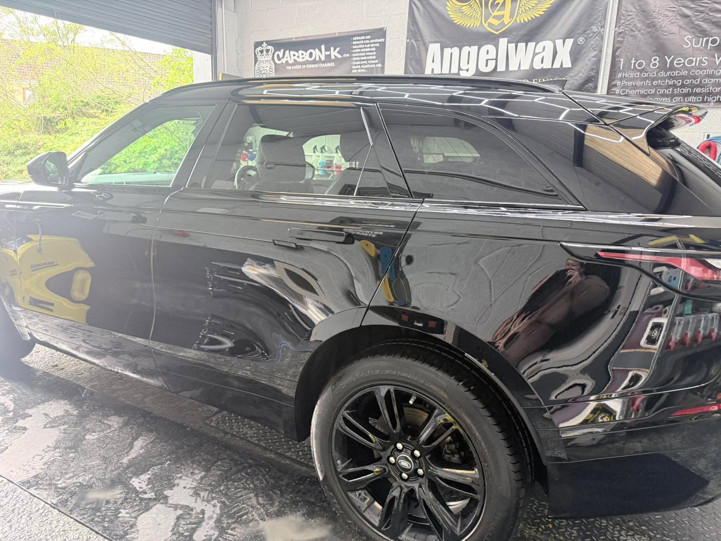๐ Joeโs Range Rover Velar back in for its regular maintenance clean!
This stunning Velar was ceramic coated by us and is part of our ever-growing Maintenance Plan โ designed to keep vehicles looking pristine inside and out all year round โจ
Our maintenance customers enjoy:
โ
Regular safe washes using premium products only
โ
Enhanced gloss and long-lasting protection
โ
Hassle-free bookings and consistent top-tier results
If you take pride in your vehicle and want to keep it looking its best, message us today to find out more about our Maintenance Plans ๐
๐ Valet N Shine โ Tonyrefail, CF39 8ES
๐ 07392 677411
#ValetNShine #DetailingWales #CeramicCoating #MaintenancePlan #RangeRoverVelar #ProfessionalDetailing #GlossFinish #Tonyrefail #WalesDetailing