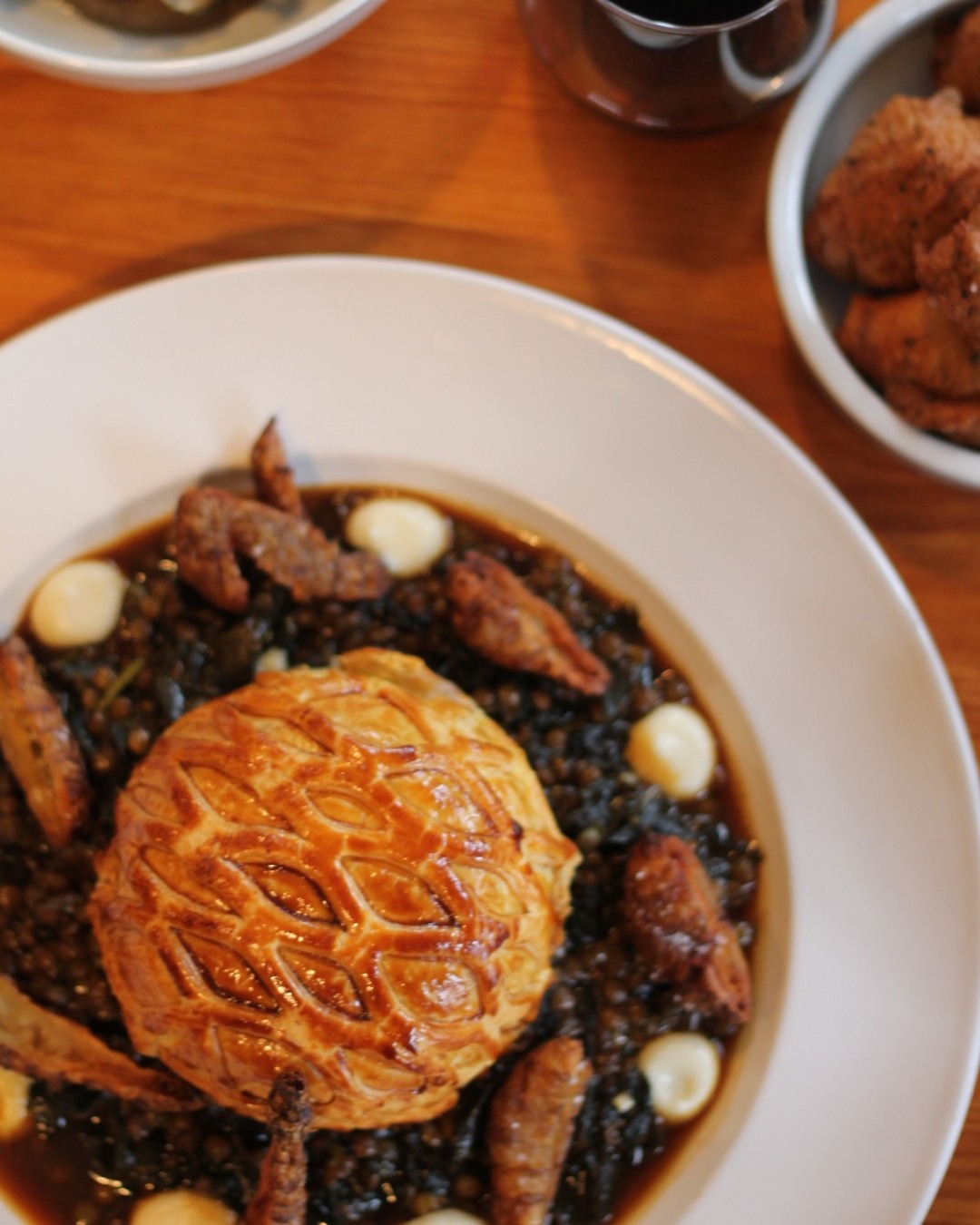 Back open from 6pm tomorrow.
Christmas bookings are now live.
Our festive feasting menu runs from 20 November through December, available for groups of four or more.
Visit our website to view menus and private hire details.
Book via www.dilllewes.co.uk
#lewes #sussex #lewesfood #lewesrestaurants #englishfood #restaurantbrighton #seasonaleating #englishproduce @restaurantsbrighton