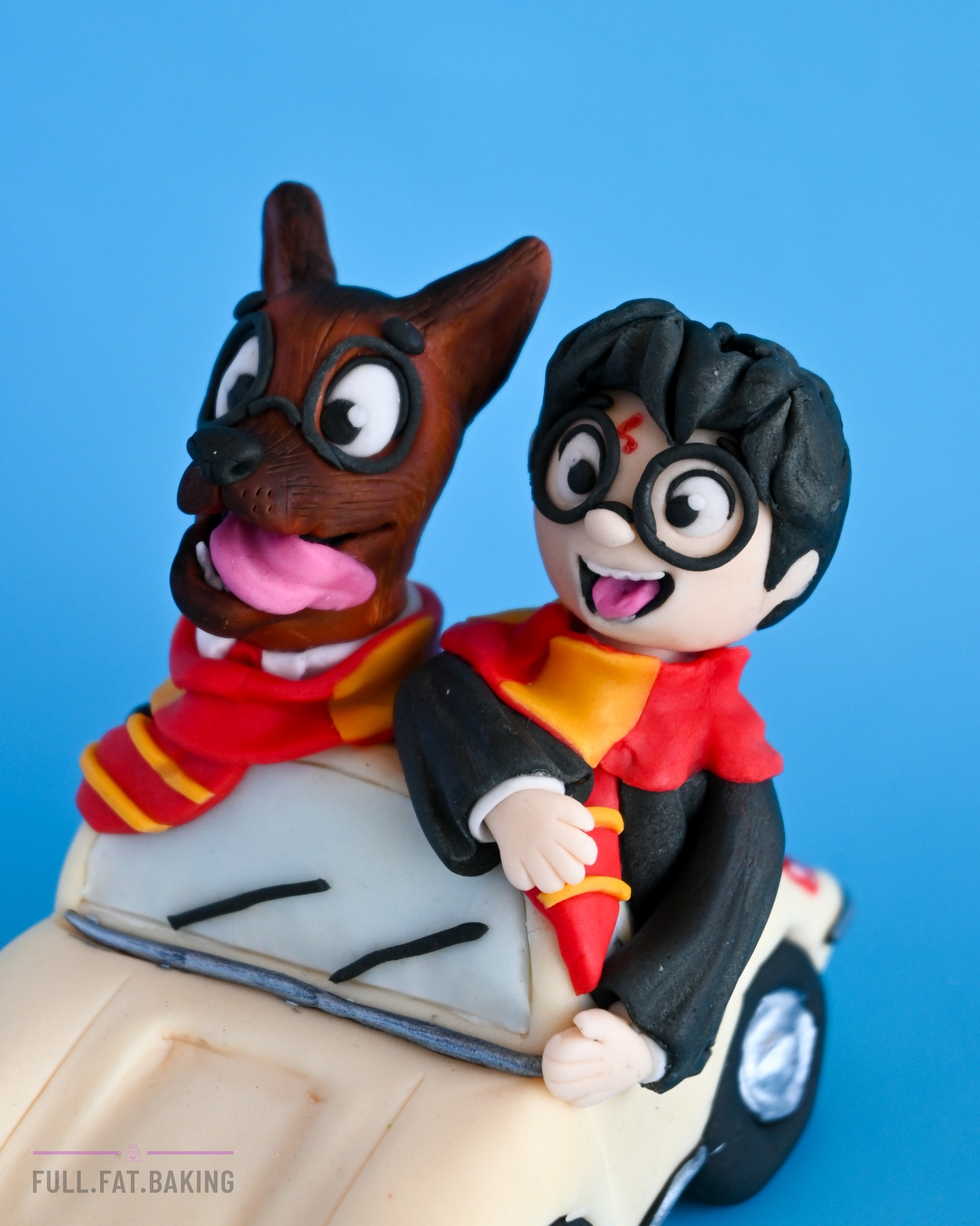 When your brief is “Harry Potter, a Porsche, and a dog in a Gryffindor cape” — you don’t ask questions, you just sculpt. 🪄🐾
#FullFatBaking #CakeTopper #SugarArt #HarryPotterDog #EdibleArt #PaphosBaker