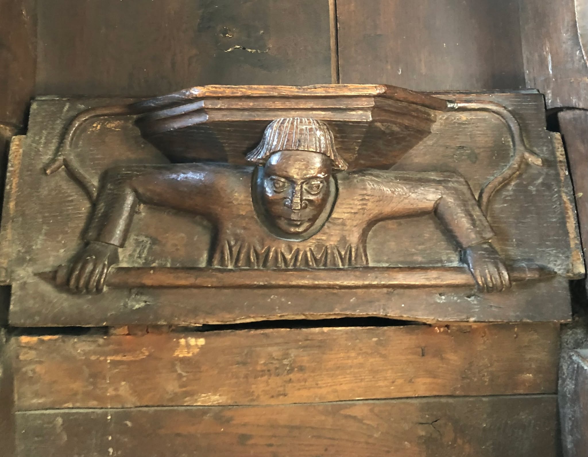 Looks like he's getting up to say "hello", doesn't he? This is a misericord ('mercy seat' in Latin) on which choir singers could rest during services at lovely #Swinbrook church.
#offbeatcotswolds #bluebadgeguide #bluebadgeguides
#britainsbestguides #Cotswolds #thecotswolds
#inthecotswolds #cotswoldcountry #Cotswolds_Culture #lovethecotswolds
#discoverthecotswolds #visitthecotswolds #discovercotswolds #cotswoldslife #cotswoldlife #thecotswolds
#your_cotswolds
#cotswolds #thecotswolds #cotswoldvillage #visitengland #englishvillage
#englishcountryside
#explore_britain_ #traveling_uk
#photosofengland #instabritain #europetravel