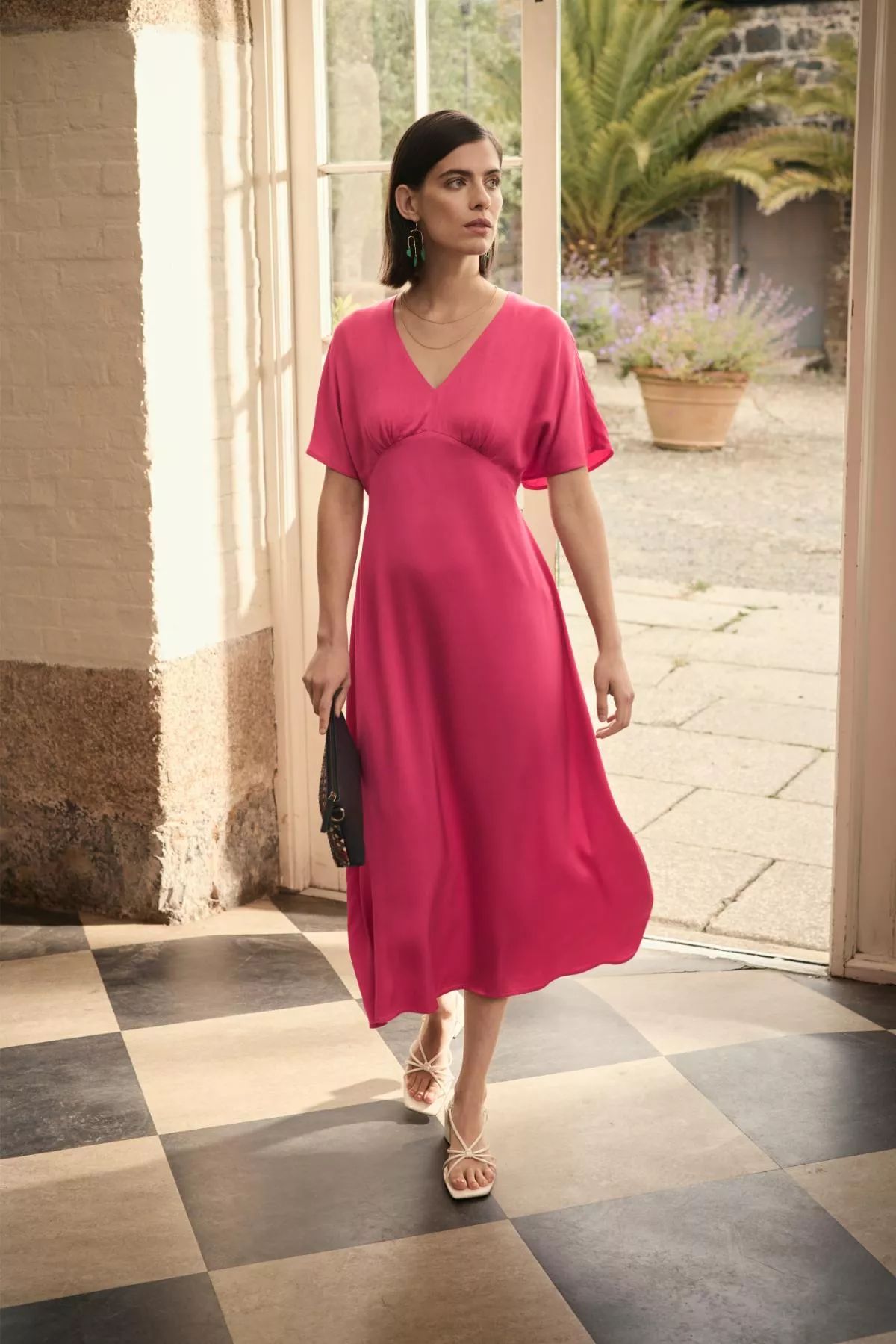 🥂Čas večírků a společenských událostí se blíží 💫
Tady je náš tip na nádherné saténové šaty, ve kterých zazáříte. ✨
Navíc je nyní získáte se slevou až 30 %. 👏
📣 Z Vašich recenzí: