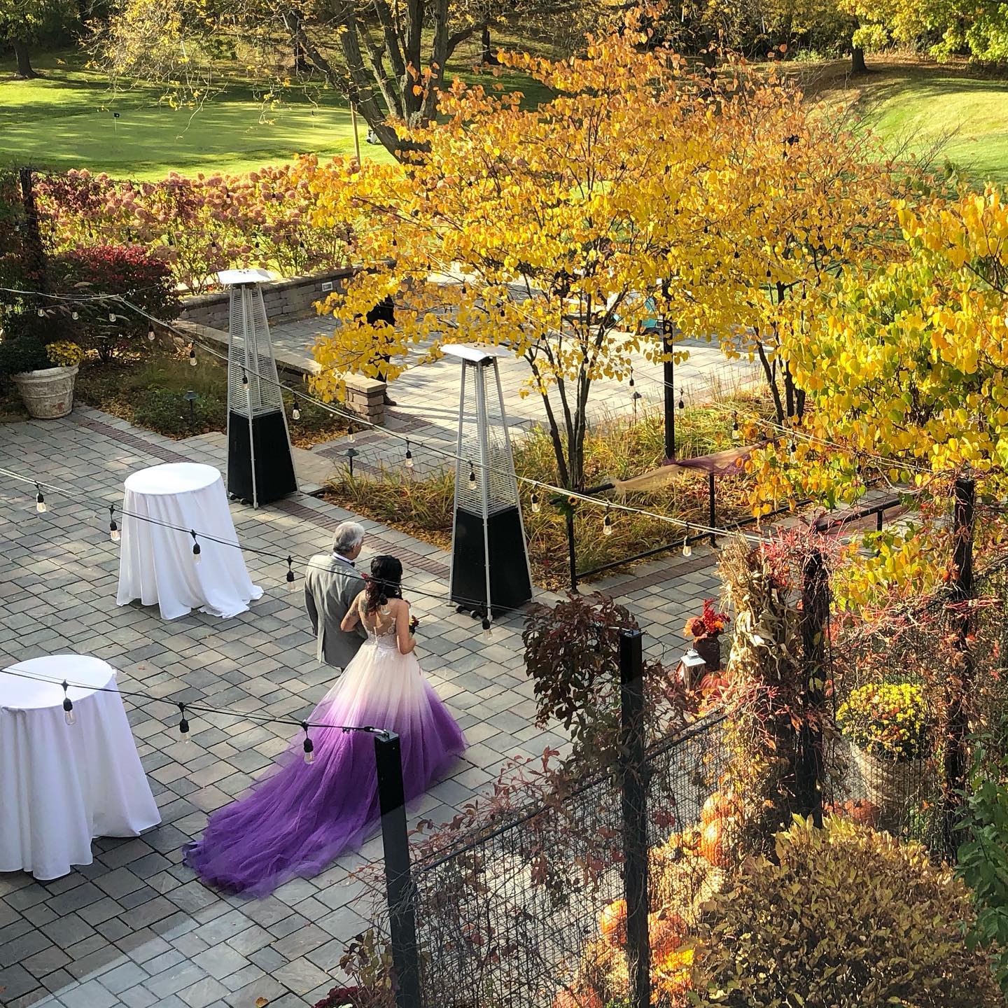 Who says Halloween can’t be hauntingly beautiful? 🍂💜
We’re loving brides who embrace the season in style — moody colors, fall foliage, and a touch of magic in every step.
#LodgeGenevaNational #DestinationGN #FallWeddingVibes #HalloweenBride #LakeGenevaWeddings