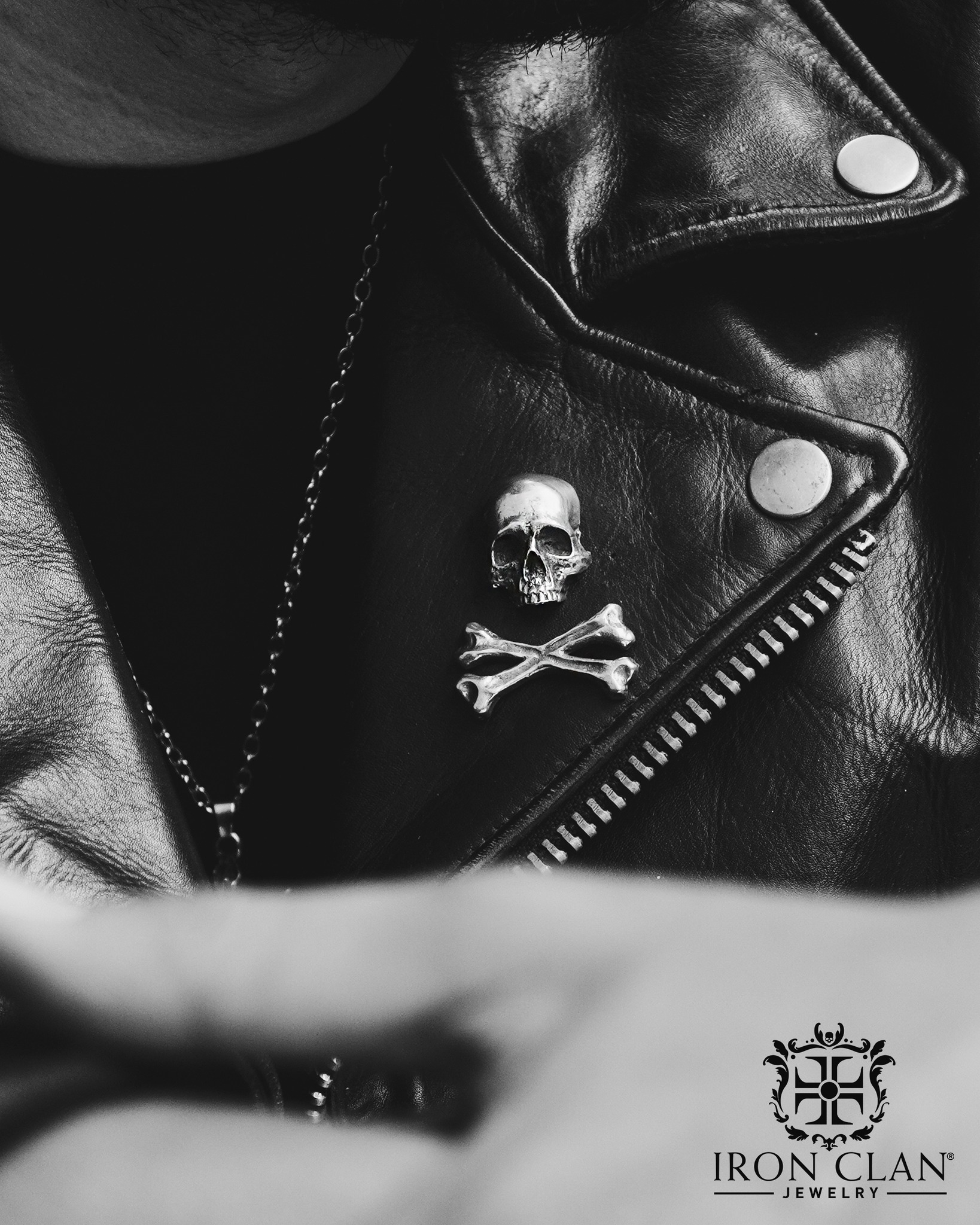 Halloween is coming lads! don't forget to wear Infinity Jawless and Crossbones pins for make your halloween outfit looks perfect! ☠
__
WORLDWIDE ORDER:
• www.ironclan.co/shop
• ironclanjewelry.etsy.com
__
INDONESIA ORDER:
• tokopedia.com/ironclanchamber
__
#IronclanJewelry #Ironclanrings
#grunge #gothicjewelry #gothicfashion
#Handmadejewelry #skulljewelry #demonology
#mementomori #lapelpin #skullpin
