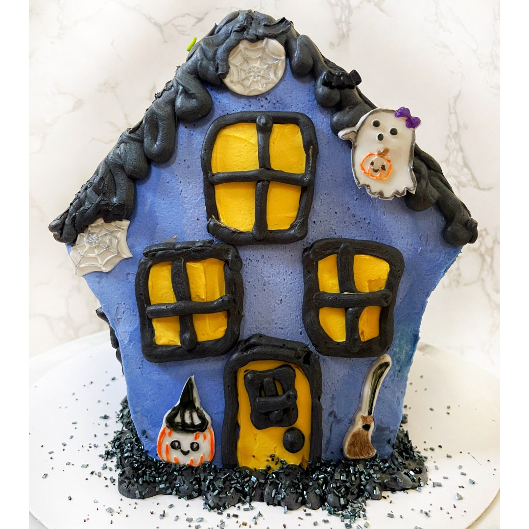 No tricks here, just treats! 👻 Possibly the most overused Halloween saying ever—but here we are 🎃
This haunted cake 🦇 was such a hit with family and friends this weekend—a pre–sugar high before Friday’s sugar high! I was prepping both red velvet and banana cake for a wedding tasting and thought, why not combine them? Layers of both flavors, filled with salted caramel buttercream and wrapped in cream cheese frosting. Definitely a combo I’ll be using again. I asked Google if it would work, Google said yes, and Google didn’t lie!
For weddings, birthdays, or any celebration, I love sneaking in a surprise flavor people might not think to order. It always keeps guests talking (and coming back for seconds!).
👻🎃👻🎃 P.S. I’ve set up a “PAY WHAT YOU CAN” table out front—filled with cupcakes, cake slices, maple “pecan” oatmeal muffins, and cookies (butterscotch white chocolate chip, salted caramel chocolate chip, and apple!). Coming soon: rice crispy treats, chocolate-dipped pretzels, chocolate candies & red velvet pound cake!👻🎃👻🎃
I’ll be keeping this going through the coming months with new themes and rotating treats, so there’s always something different to enjoy—no special occasion required. Feel free to reach out anytime to see what’s fresh on the table that day!
✨ Whether you want to grab a little something from the table or get your next cake order in before the holiday rush, now’s the perfect time to stop by, say hi, and treat yourself—you deserve it!
🌐 www.treatsbyallyson.com
IG: @treatsbyallyson
FB: Treats by Allyson
New here? Welcome! 👋🏻 All my treats are dairy, egg, peanut, and tree nut-free, with fully customizable options: i.e. gluten, sugar & other ingredients to meet your needs—all without compromising on flavor (seriously, though, they’re even better!). Don’t believe me? Try them—you’ll never look back!
#CustomTreats #CakeDecorating #carrollcounty #carrollcountymd #carrollcountymaryland #weddingcakes #localbaker #localbakery #localbakeries #cupcakes #carrollcountybakery #manchestermd #hanoverpa #westminstermd #customcake #customcakes #customcakes #birthdaycake #FallDesserts #PumpkinSeason #pumpkinchocolatechip #pumpkincake