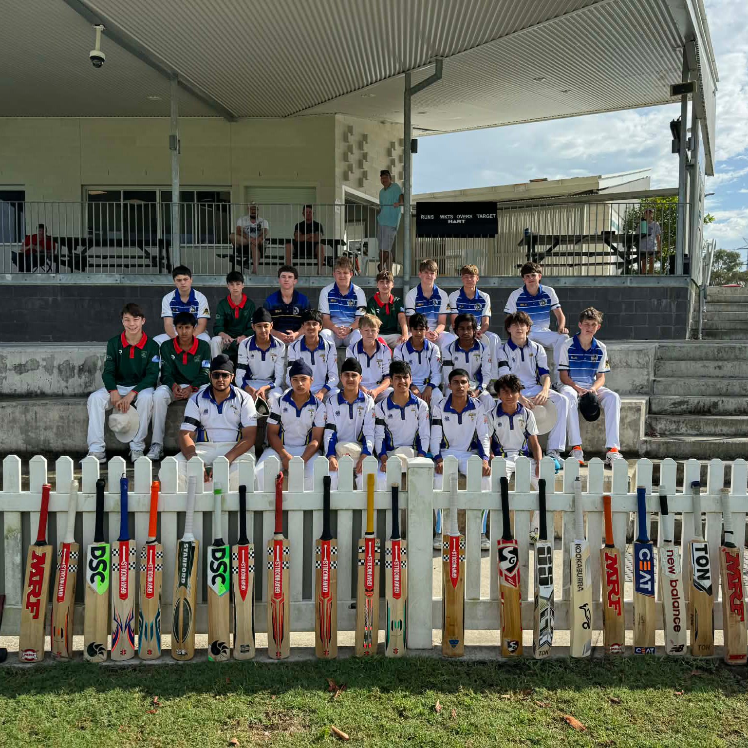 Great to see the kids paying tribute to Ben Austin today at the Div 2 game VS Kuraby at Wally Tate Park.
Many of our kids will have black armbands on today as a sign of respect for their fallen brother who tragically passed away this week.
Rest in peace mate.