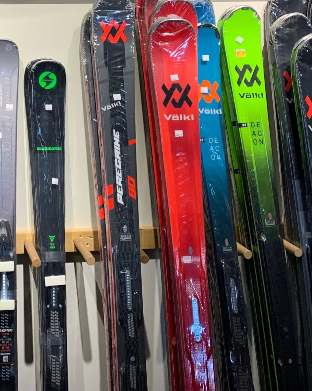 Before the slopes get busy, we’re here getting every ski and board dialed in for another season. Rentals are open, book early and ride happy.
windhamoutfitters.com