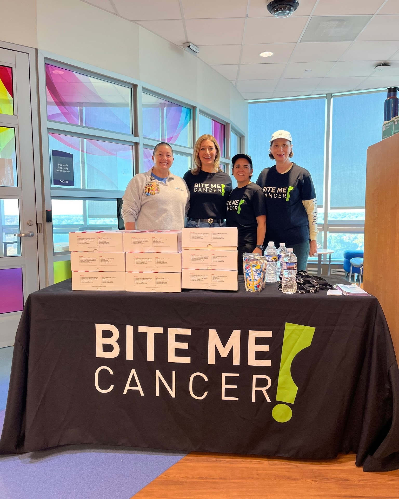 Earlier this week, our volunteers delivered delicious breakfast meals to the Inova Childrens pediatric oncology unit. Superstar Child Life Specialist, @hesenn23, is on the left. She coordinate our monthly meal delivery program and sits on our Teen Support Committee. A big thank you for the generosity of @@cfafairfax at Fairfax Circle, VA for their ongoing support to our meal delivery program. (We alternate breakfast and dinner meals each month.)