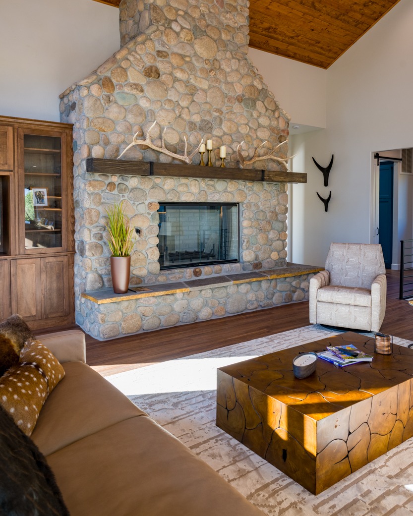 Chill in the living room or hang in the kitchen. You do you 🤪
Check out @bwdconstruction's great work!
.
.
#kitchen #kitcheninspo #colorado #construction #marketing #customkitchen #production #joncahillphoto #mountainlife #customehome #kitchendesign #customhome