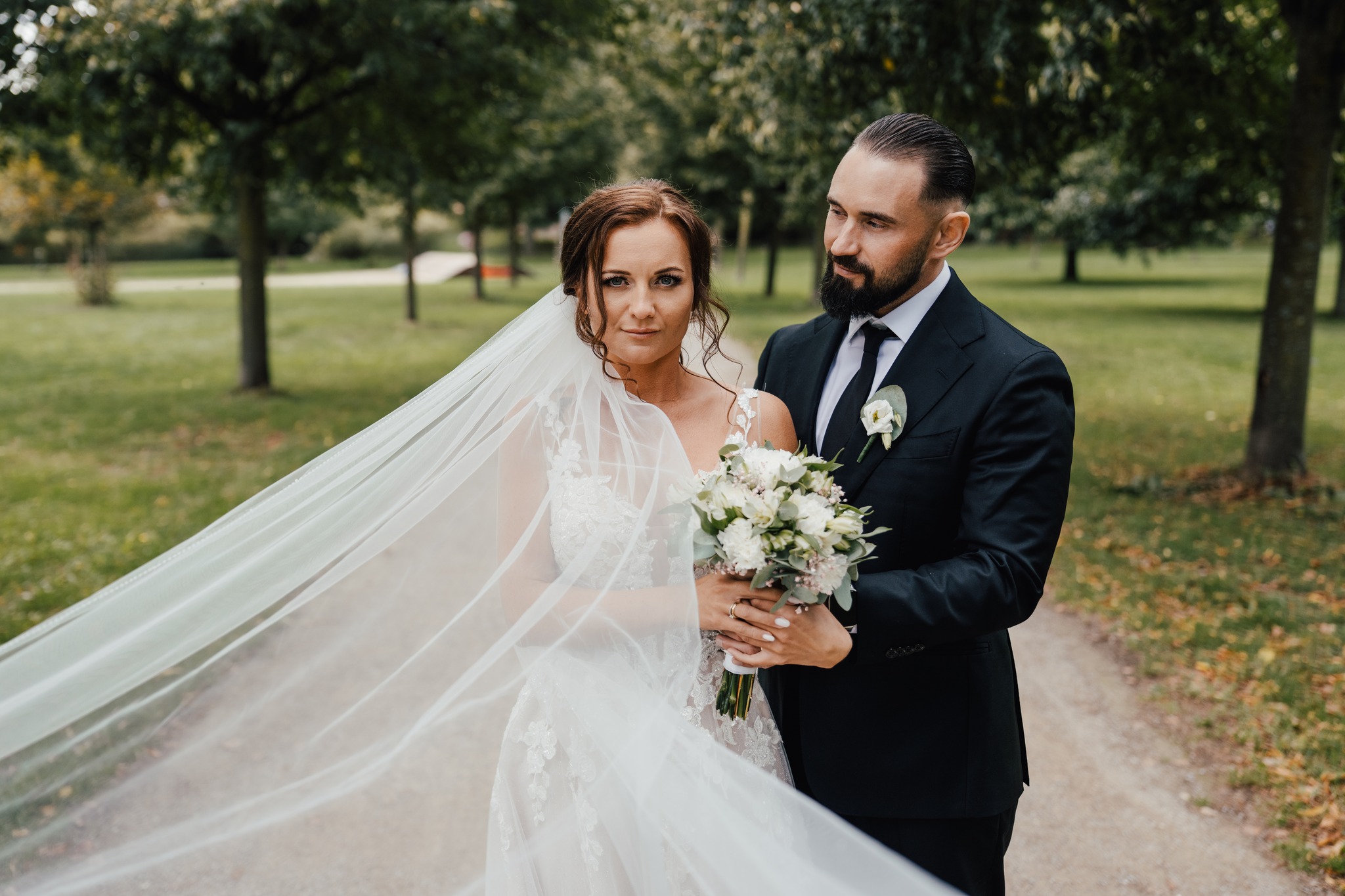 Elena & Andreas durfte ich im September 2025 mit anschließender Feier im Schloss Horst begleiten 📷
Praktisch, dass dort direkt ein schöner Park ist 😉
Danke für euer großes Vertrauen ihr Lieben 🥰