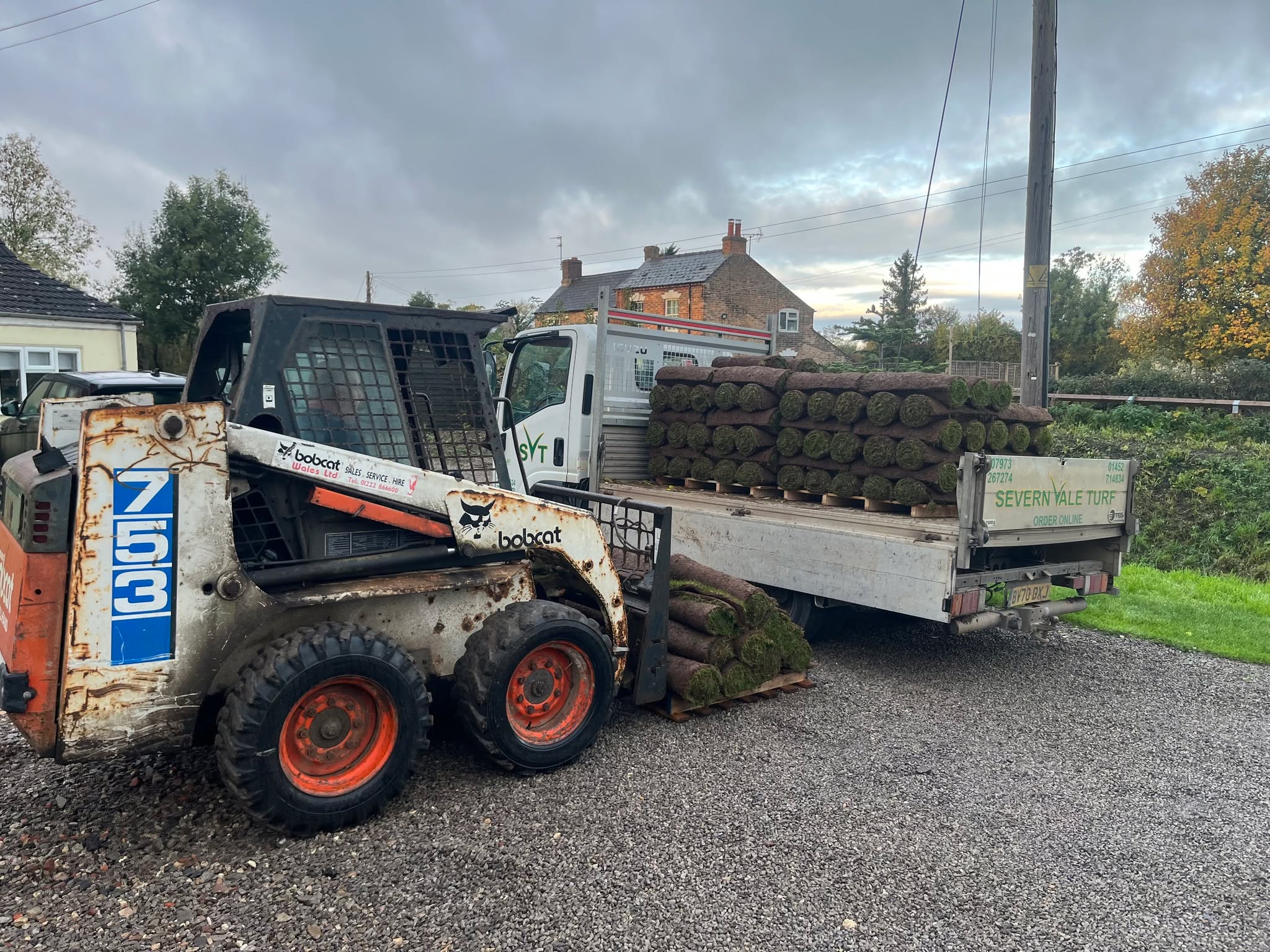 💪 HUGE GARDEN MAKEOVER – TURFING TRANSFORMATION DONE RIGHT!
The Four Seasons Maintenance team has been hard at work completing a massive turfing project, covering a huge area and putting in plenty of team power to completely transform this garden.
From the first roll of turf to the final finishing touches, our team did a tremendous job turning a tired outdoor space into a fresh, vibrant garden ready to enjoy! 🌱
📸 Swipe through the photos to see the full journey from start to finish. Trust us, it’s worth a look!
If your garden needs a complete revamp, we’ve got the skills, experience, and dedication to bring it back to life.
📲 Get in touch today for your FREE quote!
📞 07952 963169
📧 info@fourseasonsmaintenance.co.uk
🌐 www.fourseasonsmaintenance.co.uk
Four Seasons Maintenance – Transforming gardens, one roll of turf at a time. 🌿
#FourSeasonsMaintenance #GardenMakeover #TurfingExperts #BeforeAndAfter #GardenTransformation #FreshTurf #OutdoorLiving #LandscapingExperts #SupportLocal #HomeAndGarden #SouthWestTrades #DreamGarden