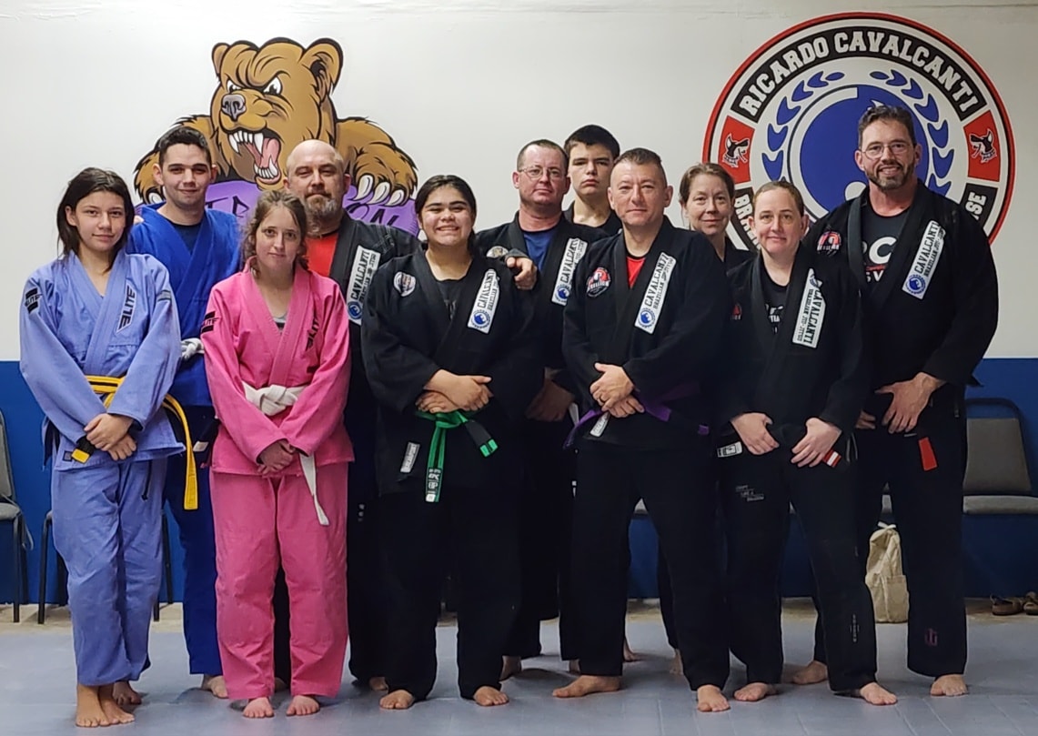 SUNDAY, SUNDAY, SUNDAY!
Join Rebellion for our Sunday afternoon classes today!
Here is our Ada (Byng) location's Sunday training schedule:
Kids BJJ (5-13) 4:30-5:15pm
Adults BJJ (13+) 6:00-7:00pm
See you on the mats!
#JoinTheRebellion #RebellionMAOK #CavalcantiBJJ #RCABJJ #SOC #ada #duncan #oklahoma #jiujitsu #grappling #groundfighter #jiujitsufamily #keeplearning #levelup #keepgrowingkeepgoing #jiujitsulifestyle #SonsOfCavalcanti #bjj #brazilianjiujitsu #martialarts #training #selfdefense #striking #blackbeltisjustthebeginning #NOTHINGMOREIMPORTANTTHANJIUJITSU
Ricardo Cavalcanti Academy - Brazilian Jiu Jitsu Cavalcanti Jiu Jitsu International Association Ricardo Cavalcanti @ricardocavalcantibjj